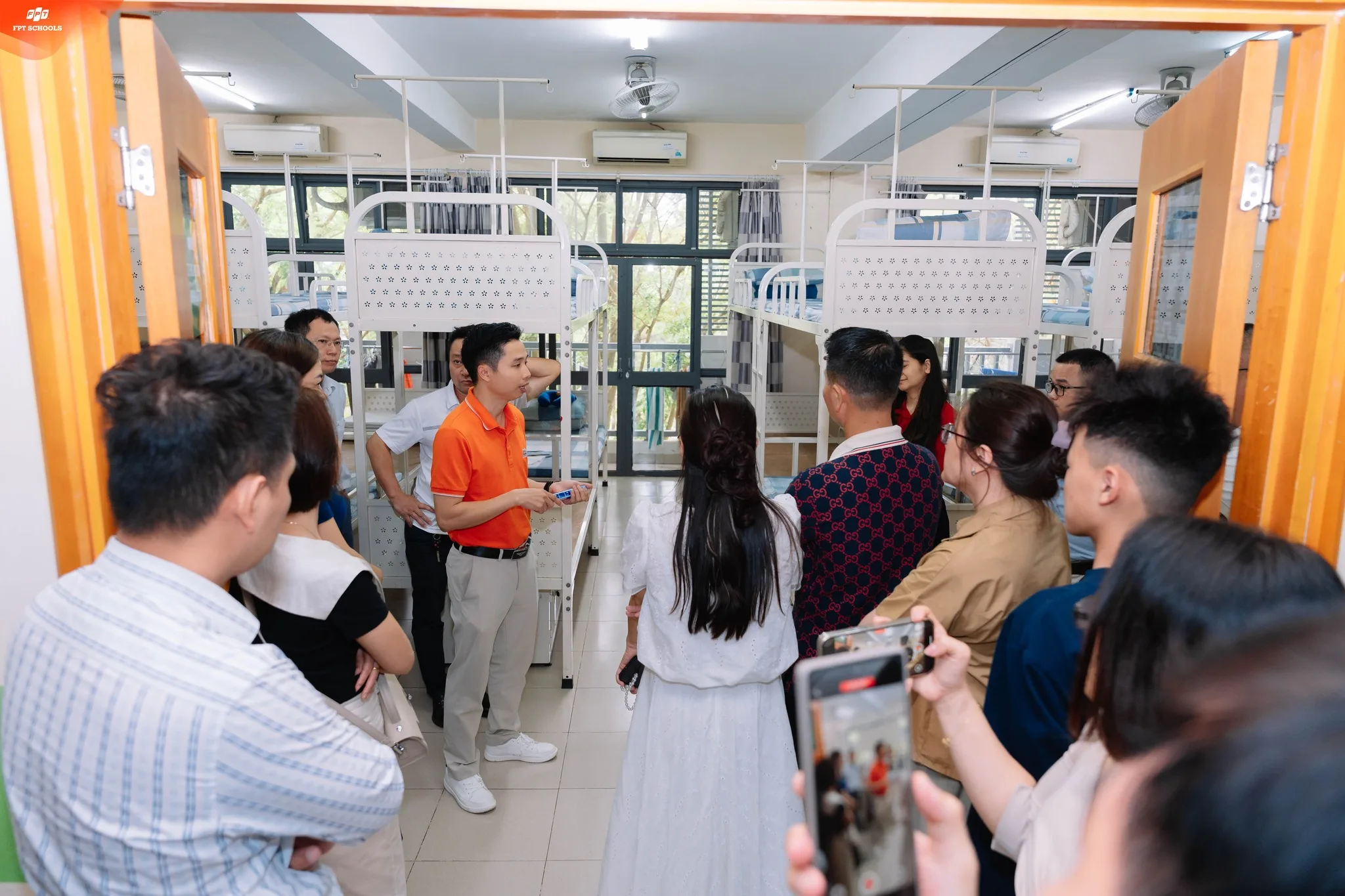 GẦN 200 HỌC SINH THAM GIA CHƯƠNG TRÌNH TÌM KIẾM HỌC BỔNG TẠI TRƯỜNG THPT FPT HÀ NỘI | FPT Schools