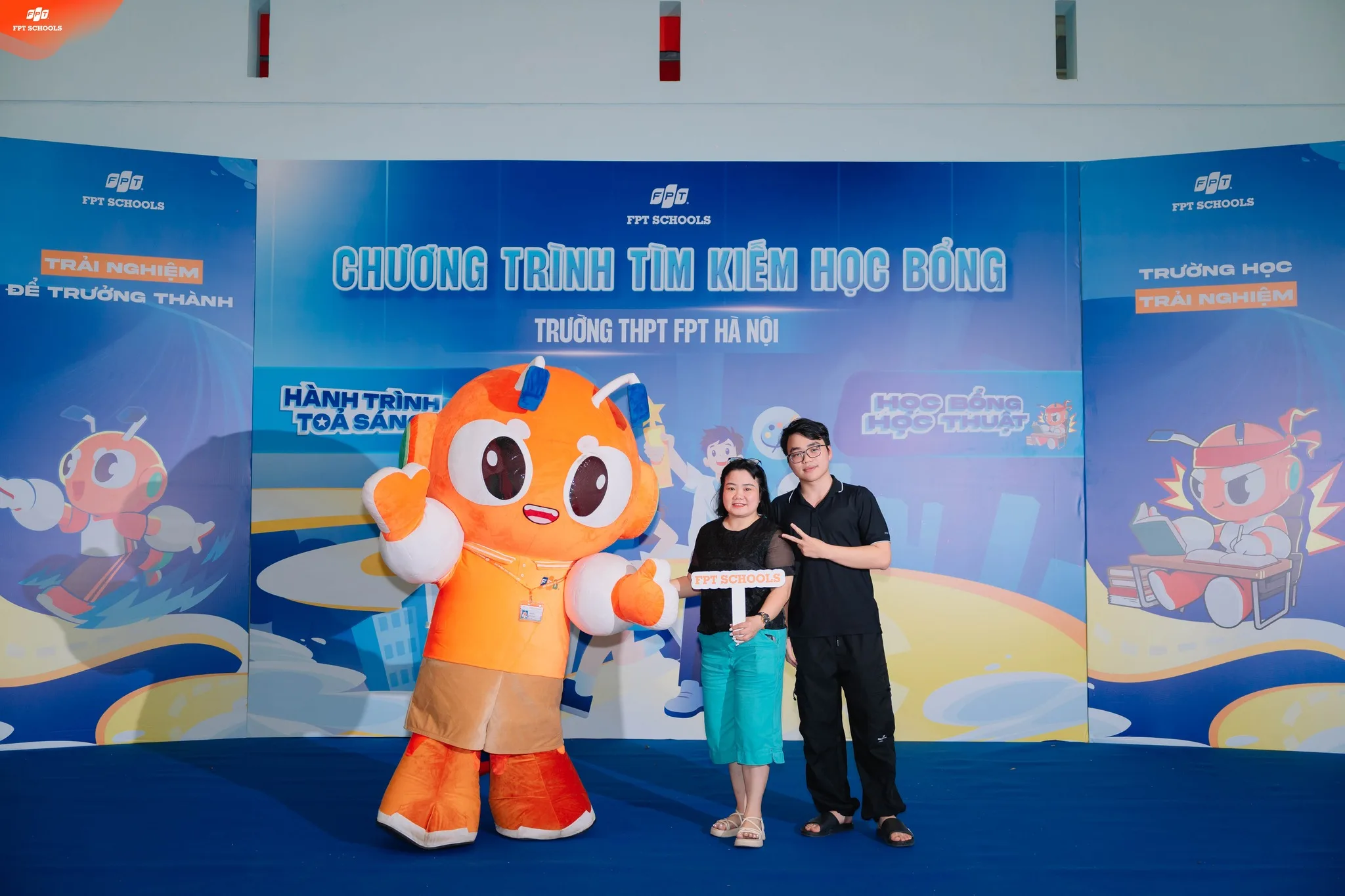 GẦN 200 HỌC SINH THAM GIA CHƯƠNG TRÌNH TÌM KIẾM HỌC BỔNG TẠI TRƯỜNG THPT FPT HÀ NỘI | FPT Schools