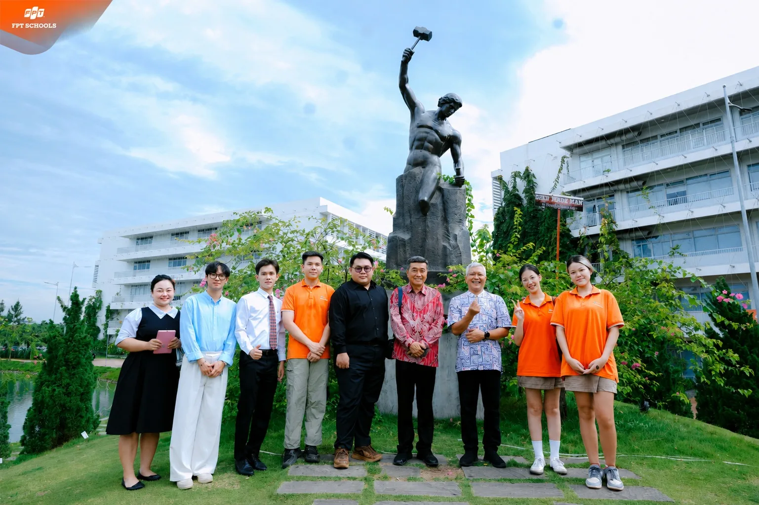 TRƯỜNG THPT FPT HÀ NỘI MỞ RỘNG CƠ HỘI KẾT NỐI GIÁO DỤC CÙNG ĐẠI HỌC PRESIDENT - INDONESIA. | FPT Schools