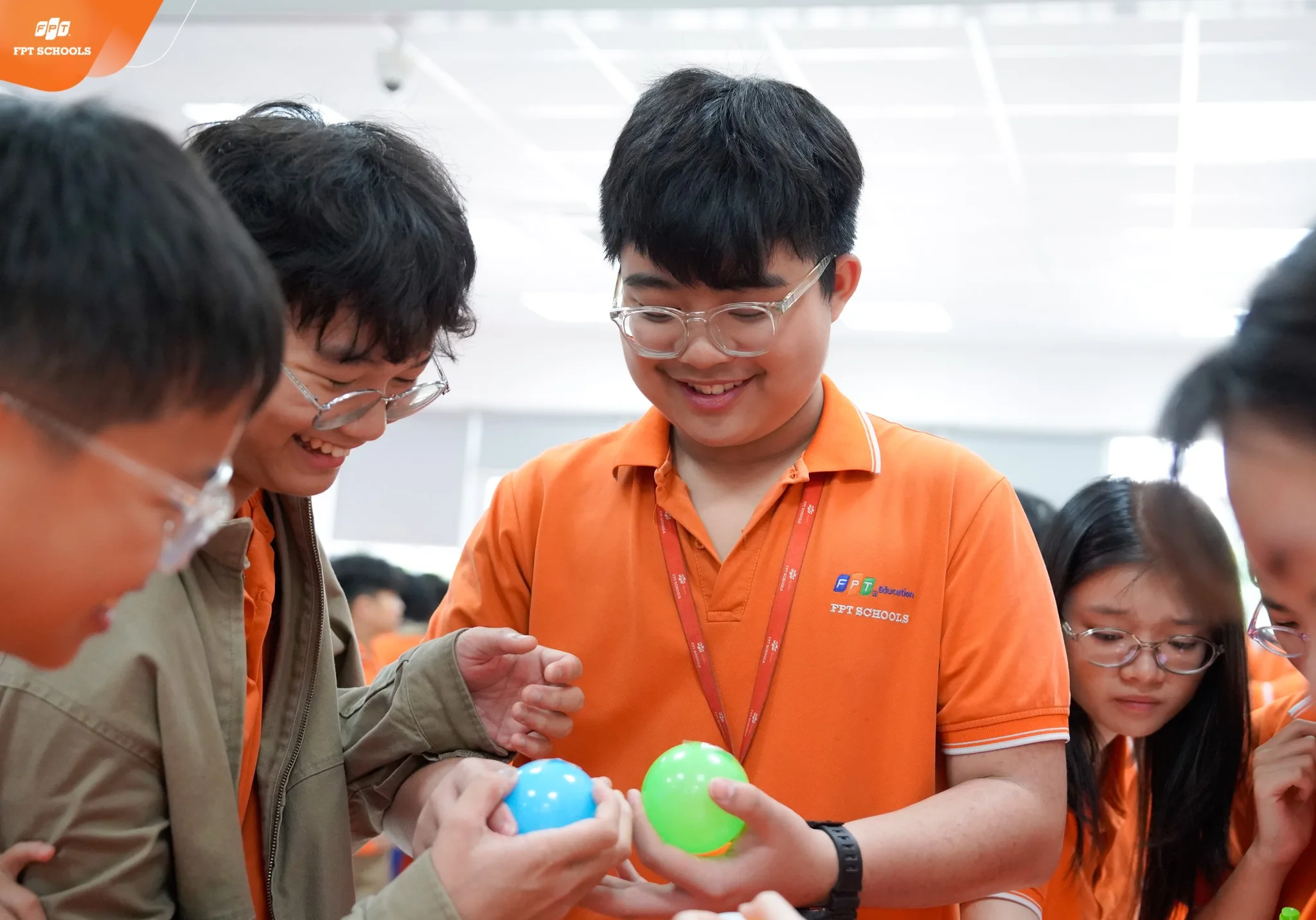 Cùng học sinh khối THCS FPT School Hải Phòng “du hành thời gian” khám phá Hải Phòng Xưa và Nay trong chương trình Giáo dục địa phương đầy ý nghĩa | FPT Schools