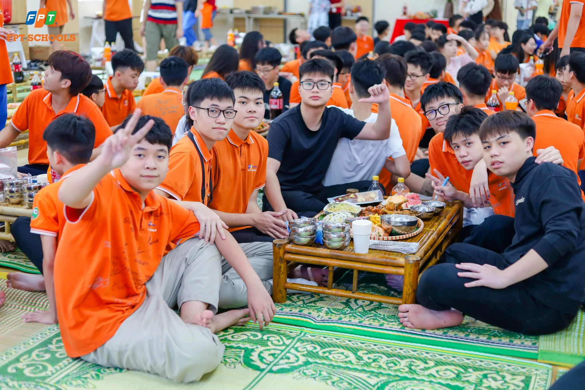 Khép lại năm học 2025 - 2026 tại nhà F bằng một bữa tiệc buffet linh đình | FPT Schools