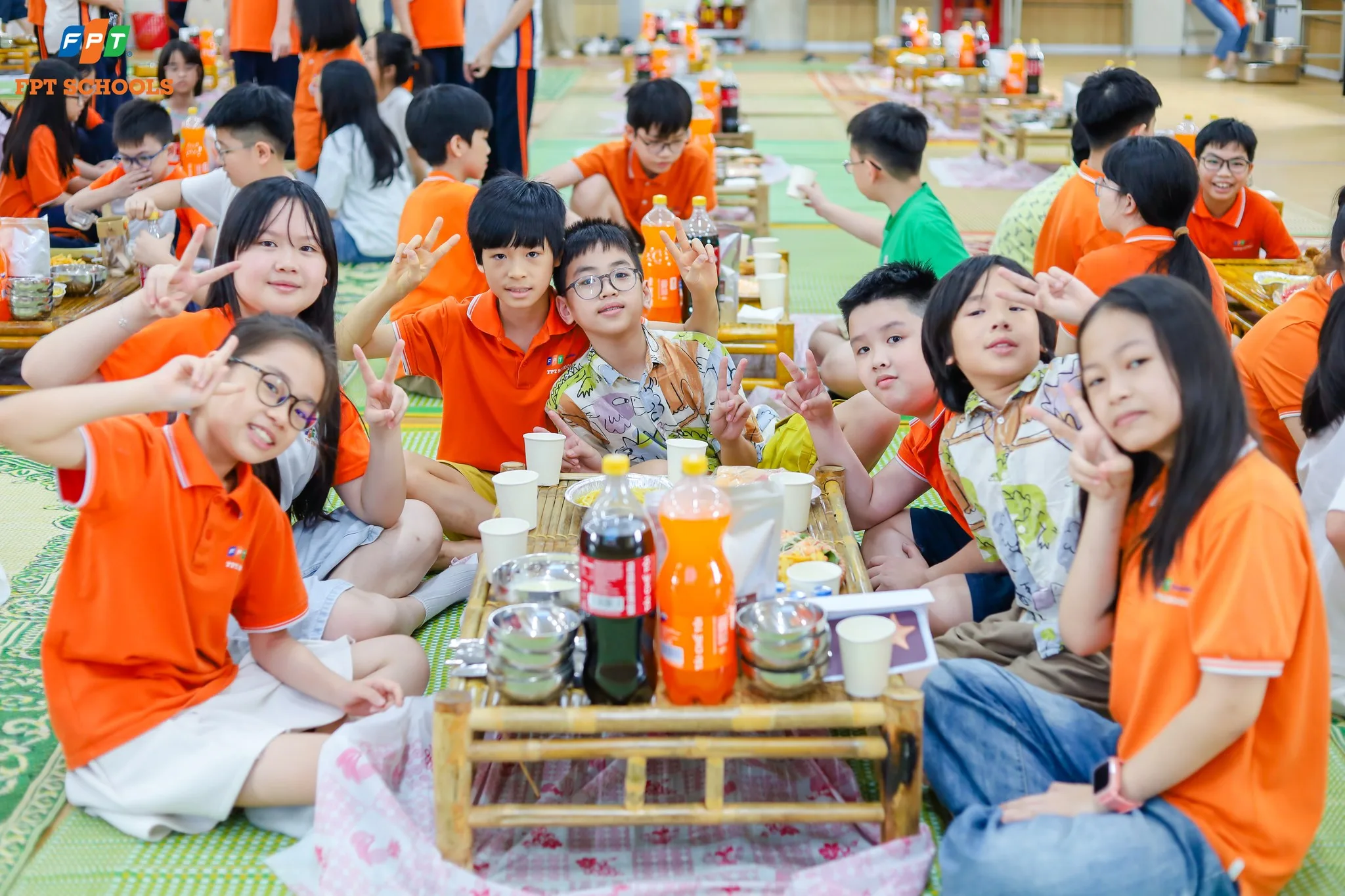 Khép lại năm học 2025 - 2026 tại nhà F bằng một bữa tiệc buffet linh đình | FPT Schools
