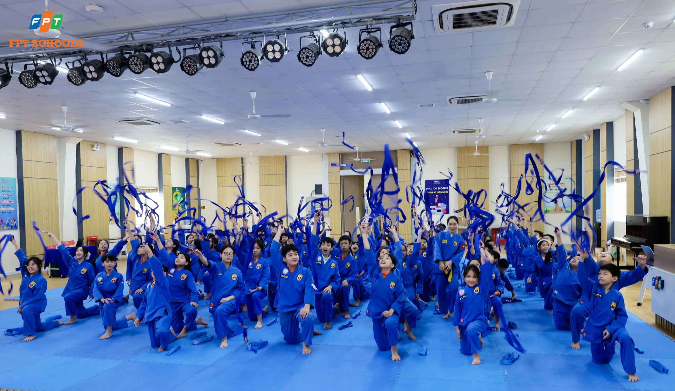 FPT School Cầu Giấy tổ chức lễ tưởng niệm Sáng tổ Nguyễn Lộc và kỳ thi thăng đai sơ đẳng cho hơn 100 môn sinh | FPT Schools