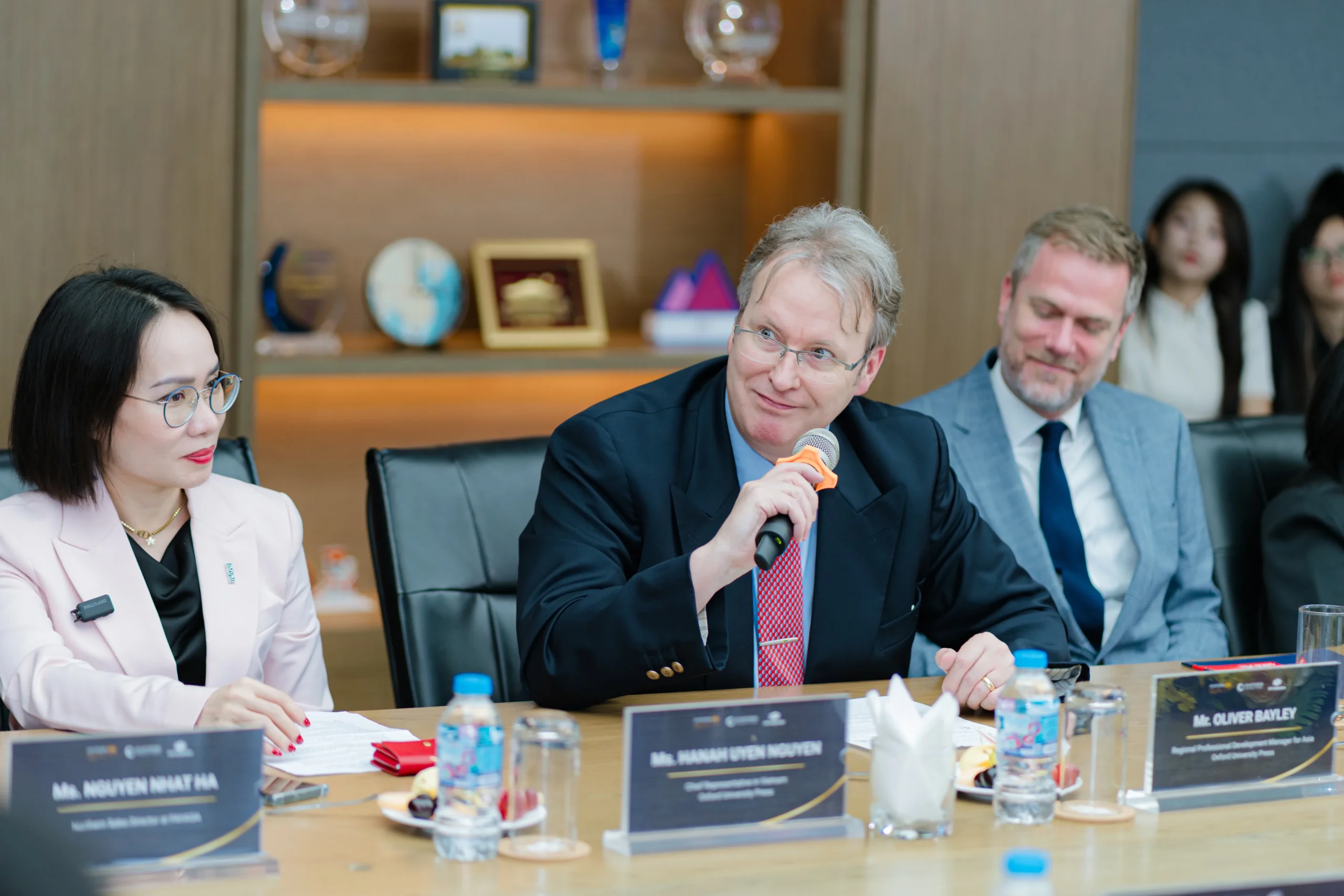 FPT Schools là hệ thống phổ thông đầu tiên tại châu Á đạt chứng nhận Oxford Quality Gold | FPT Schools