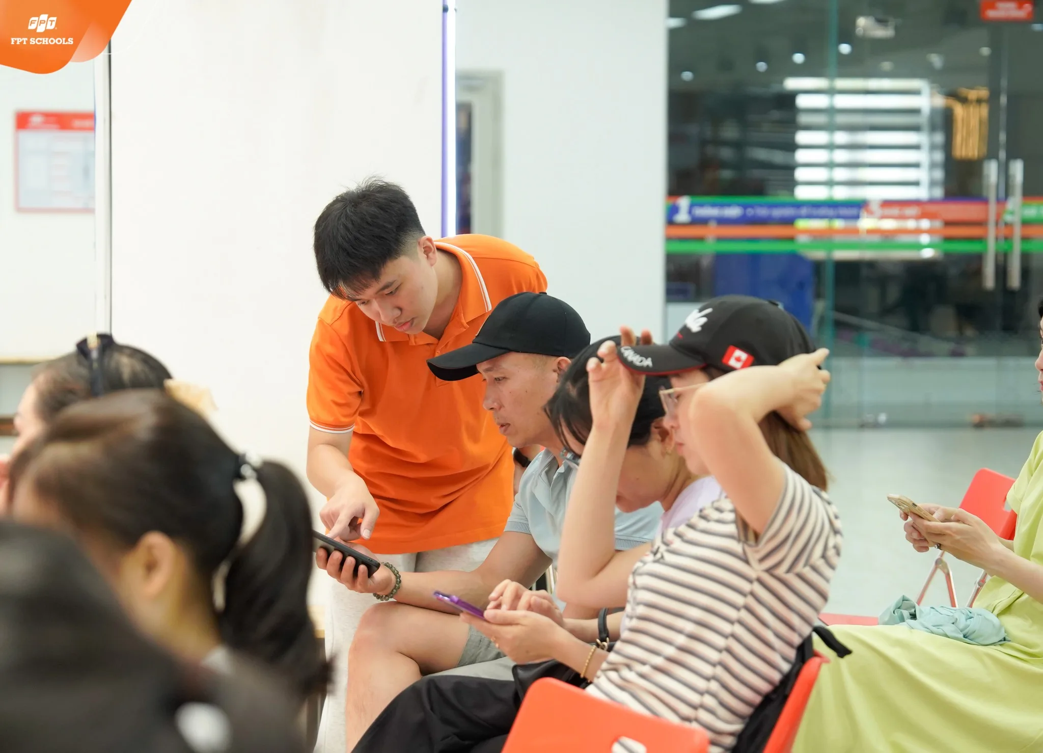 Workshop “Từ lo lắng đến làm chủ – Cùng con học trong kỷ nguyên AI” mang đến nhiều góc nhìn thiết thực cho phụ huynh - FPT Education Workshop “Từ lo lắng đến làm chủ – Cùng con học trong kỷ nguyên AI” mang đến nhiều góc nhìn thiết thực cho phụ huynh | FPT Schools
