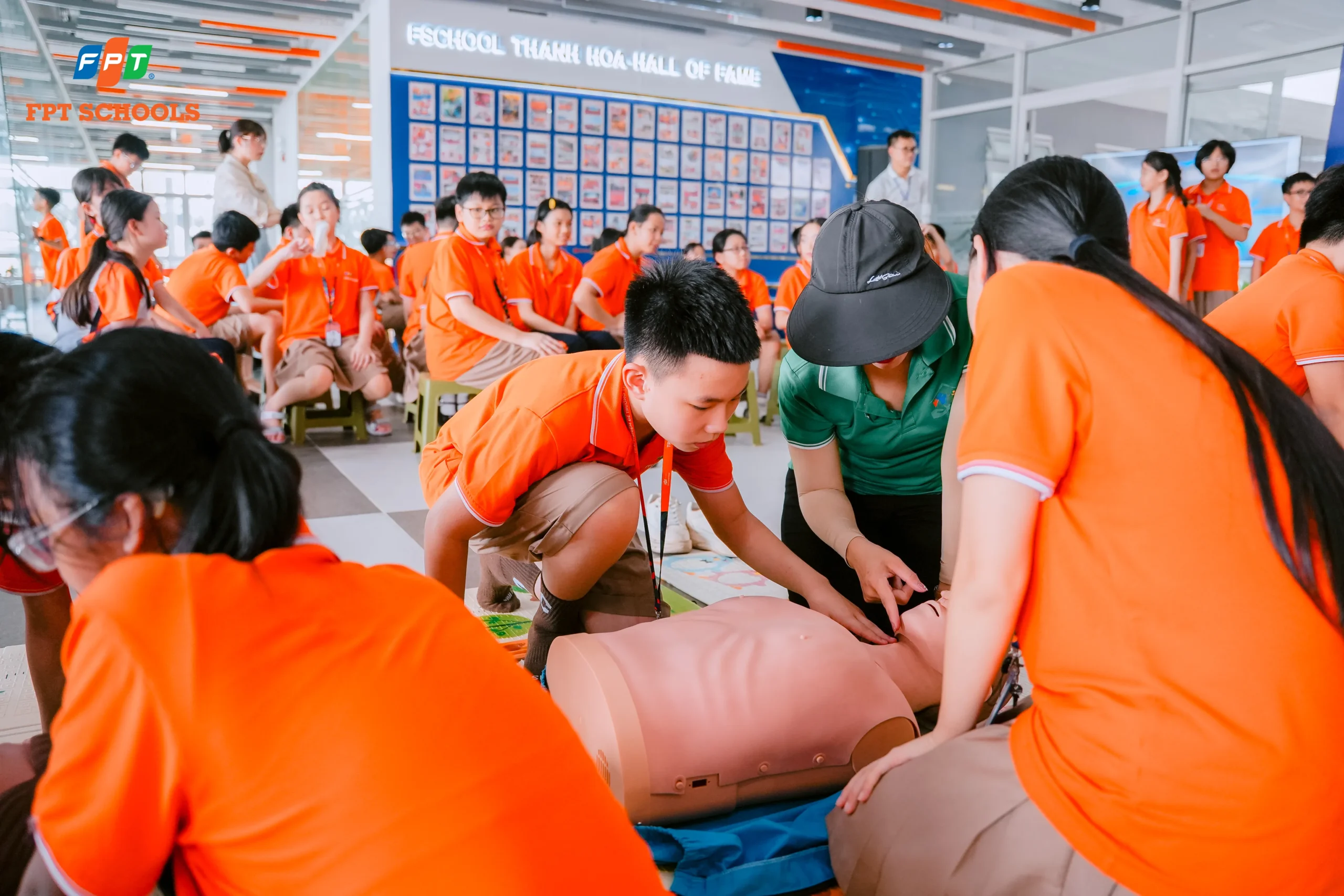 An toàn trường học tại FPT School Thanh Hóa - FPT Education Học sinh FSchool Thanh Hóa tích cực trang bị kỹ năng nhằm bảo vệ bản thân và đảm bảo an toàn trường học