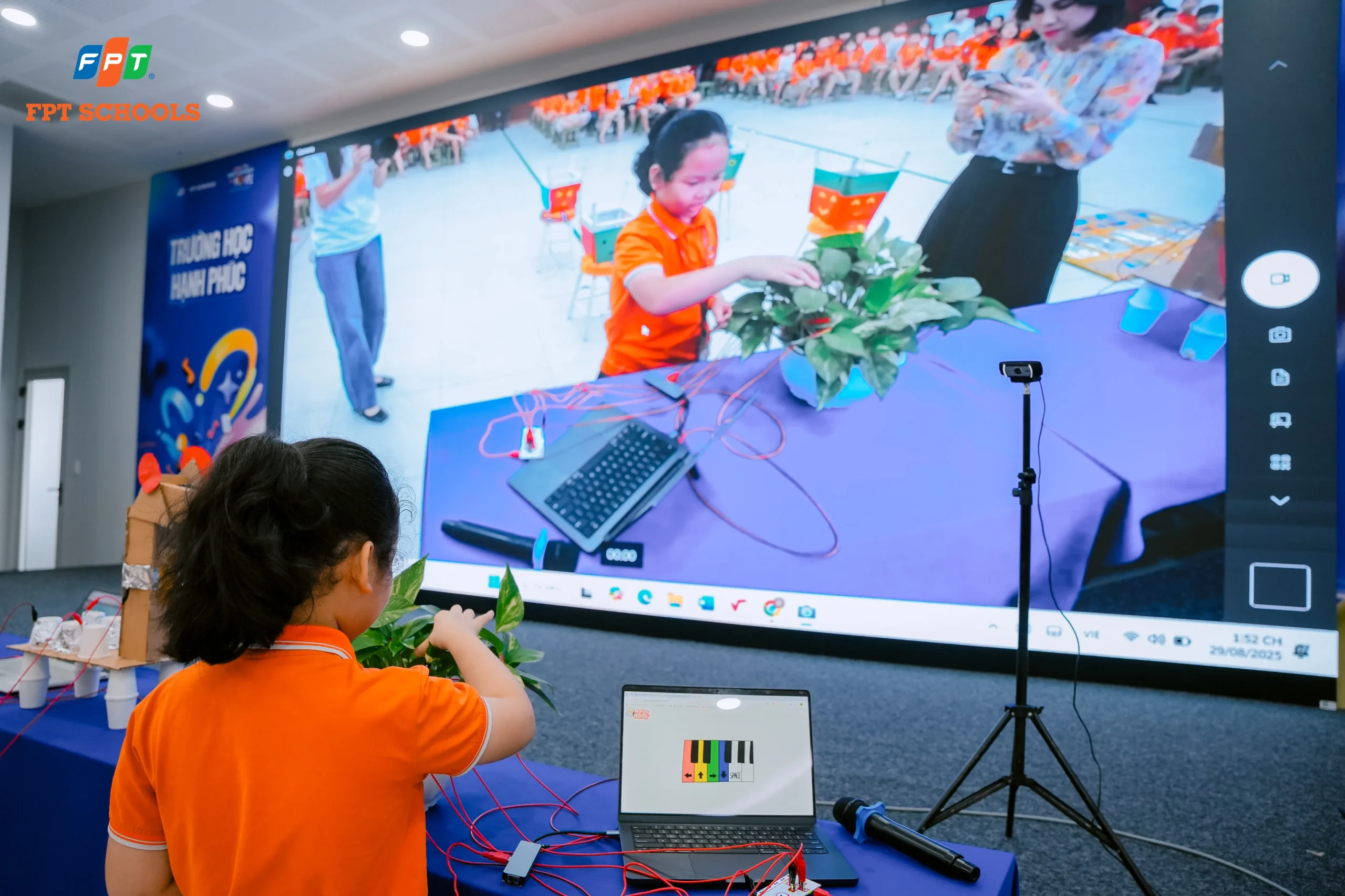 FPT School Thanh Hóa đẩy mạnh giáo dục STEM cho học sinh Tiểu học - FPT Education FPT School Thanh Hóa đẩy mạnh giáo dục STEM cho học sinh Tiểu học | FPT Schools