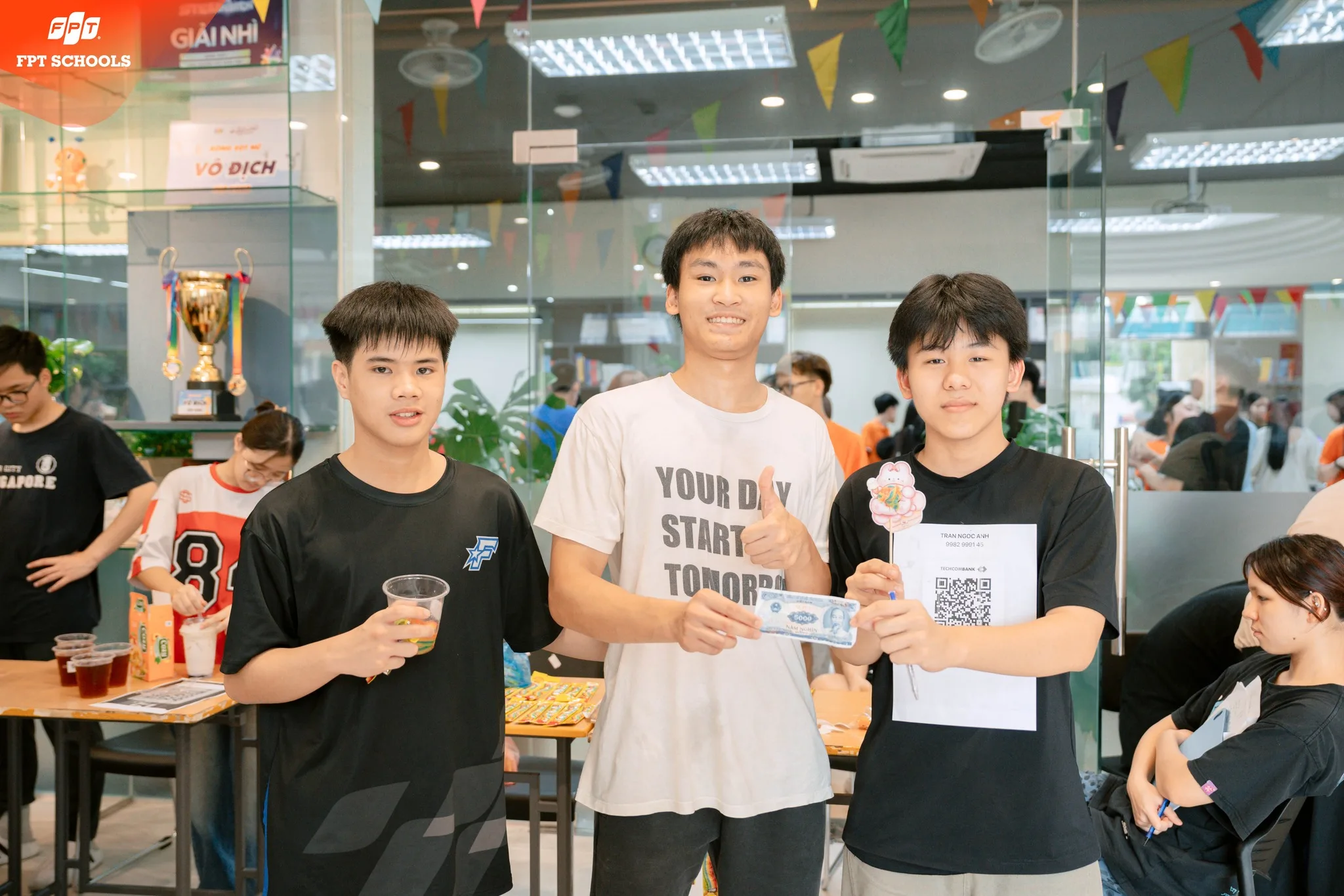 Học sinh khối 11 FPT School Tây Hà Nội thực hành kinh doanh qua dự án cuối kỳ - FPT Education Học sinh khối 11 FPT School Tây Hà Nội thực hành kinh doanh qua dự án cuối kỳ | FPT Schools