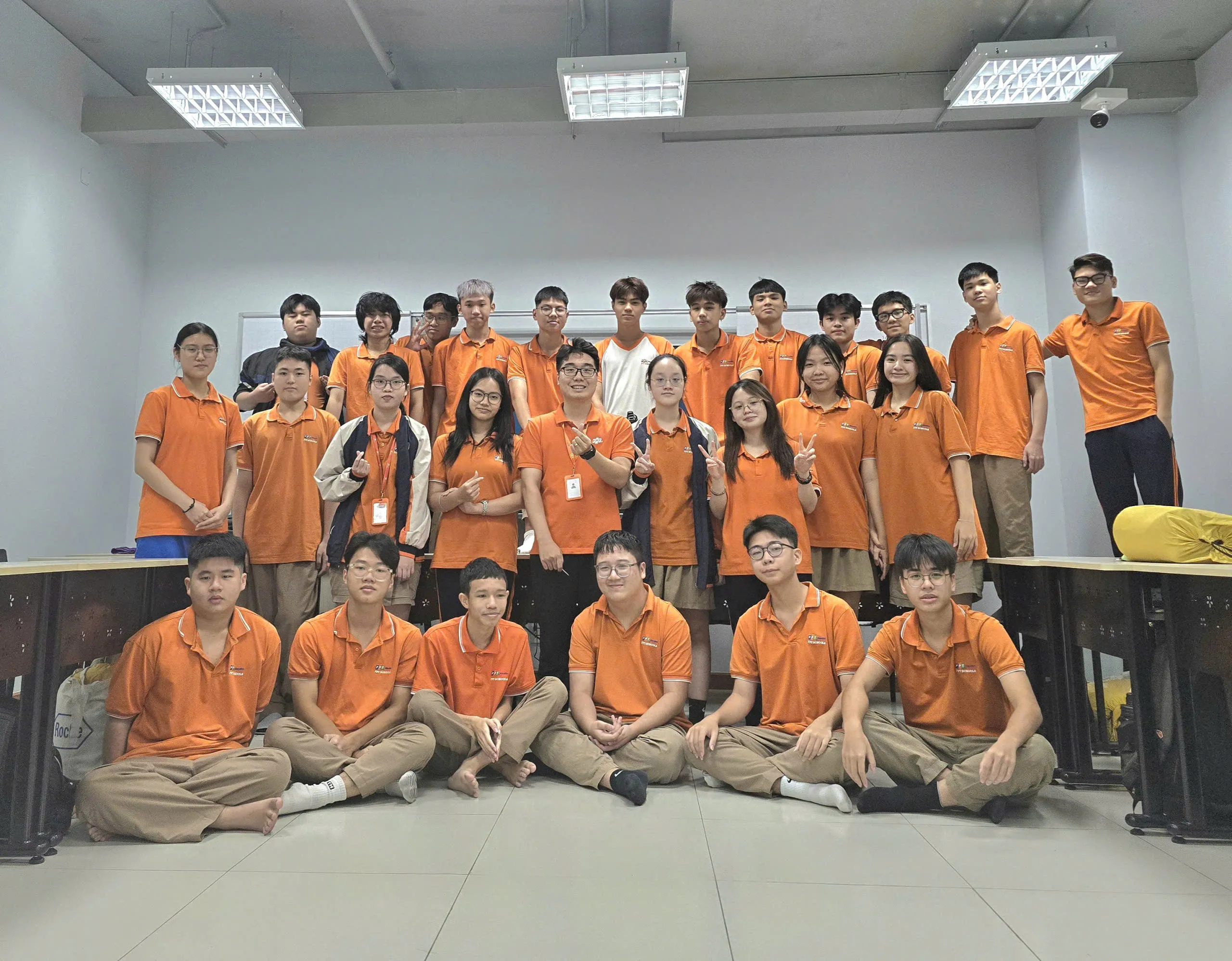 Thầy giáo FSchool Hải Phòng tự xây phần mềm OKR giúp học sinh học sâu hơn mỗi ngày - FPT Education Phần mềm OKR là kết quả của tinh thần dám thử, dám sai, dám đổi mới vì học sinh