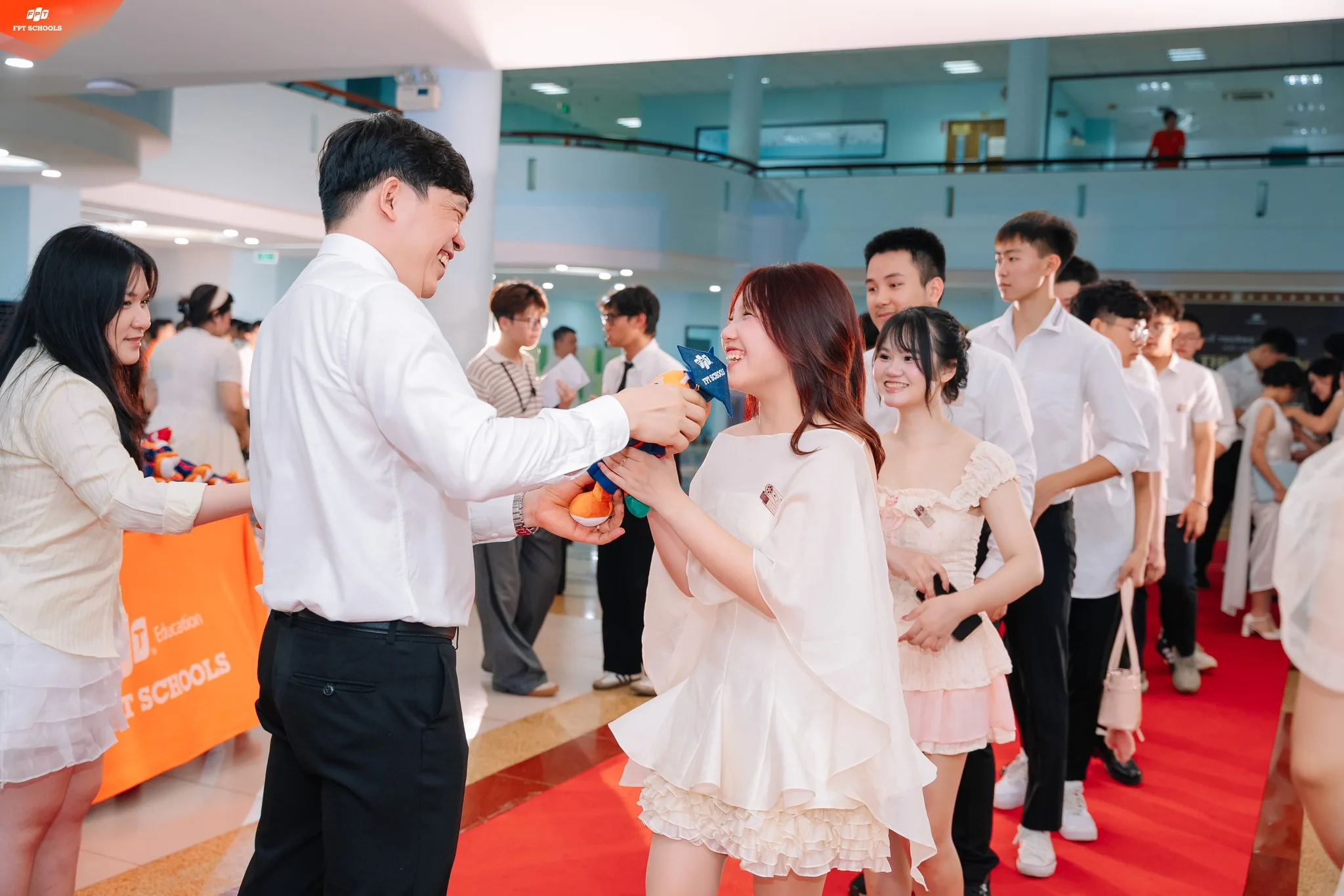 Lễ trưởng thành K11: Suất chiếu cuối cùng của những năm tháng thanh xuân tại Trường THPT FPT Hà Nội | FPT Schools