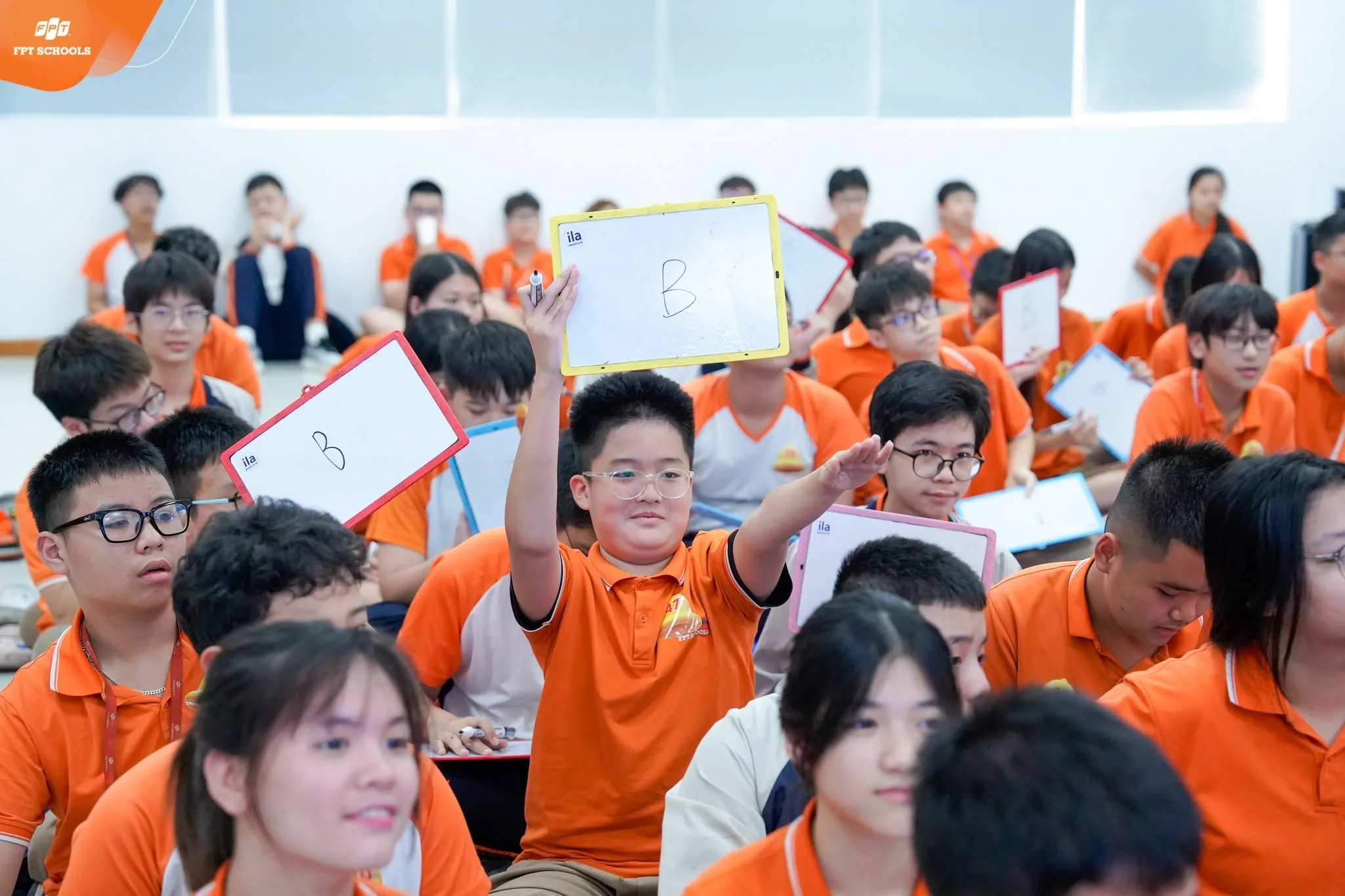 “Chiếc chuông vàng” F-Fes 2026 của FPT School Hải Phòng đã chính thức tìm được chủ nhân - FPT Education “Chiếc chuông vàng” F-Fes 2026 của FPT School Hải Phòng đã chính thức tìm được chủ nhân -1