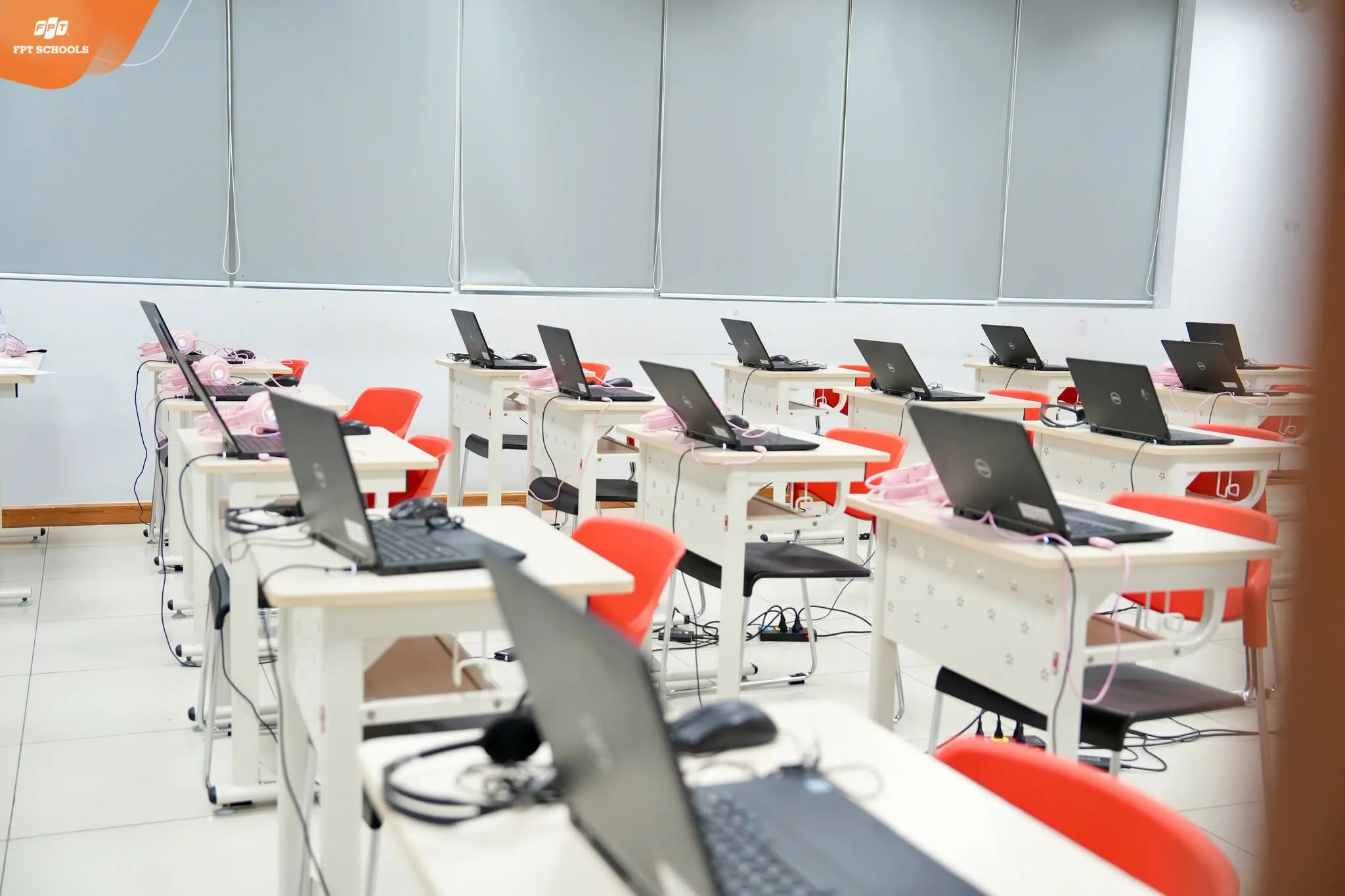 Chương trình Khảo sát Đánh giá năng lực tiếng Anh dành cho giáo viên phổ thông công lập diễn ra tại FPT School Hải Phòng - FPT Education Chương trình Khảo sát Đánh giá năng lực tiếng Anh dành cho giáo viên phổ thông công lập diễn ra tại FPT School Hải Phòng -6