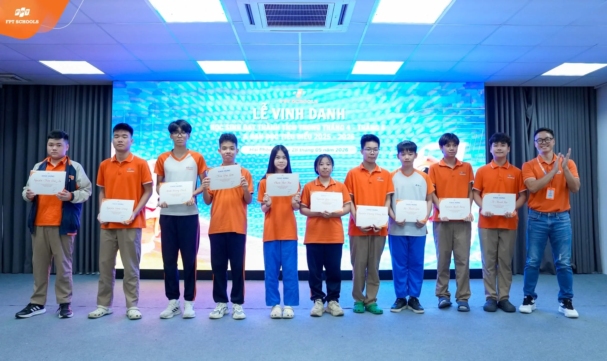 FPT School Hải Phòng vinh danh học sinh đạt thành tích tháng 4 – 5 và Bạn đọc tiêu biểu năm học 2025 – 2026 -12