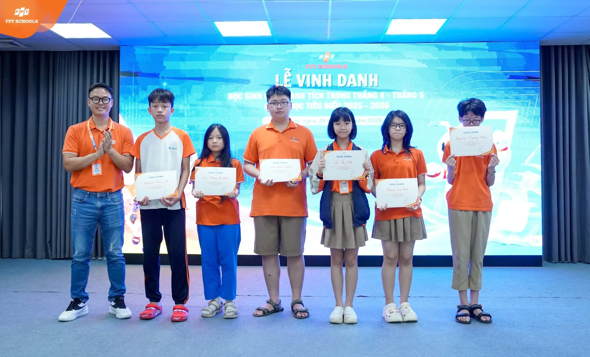 FPT School Hải Phòng vinh danh học sinh đạt thành tích tháng 4 – 5 và Bạn đọc tiêu biểu năm học 2025 – 2026-5
