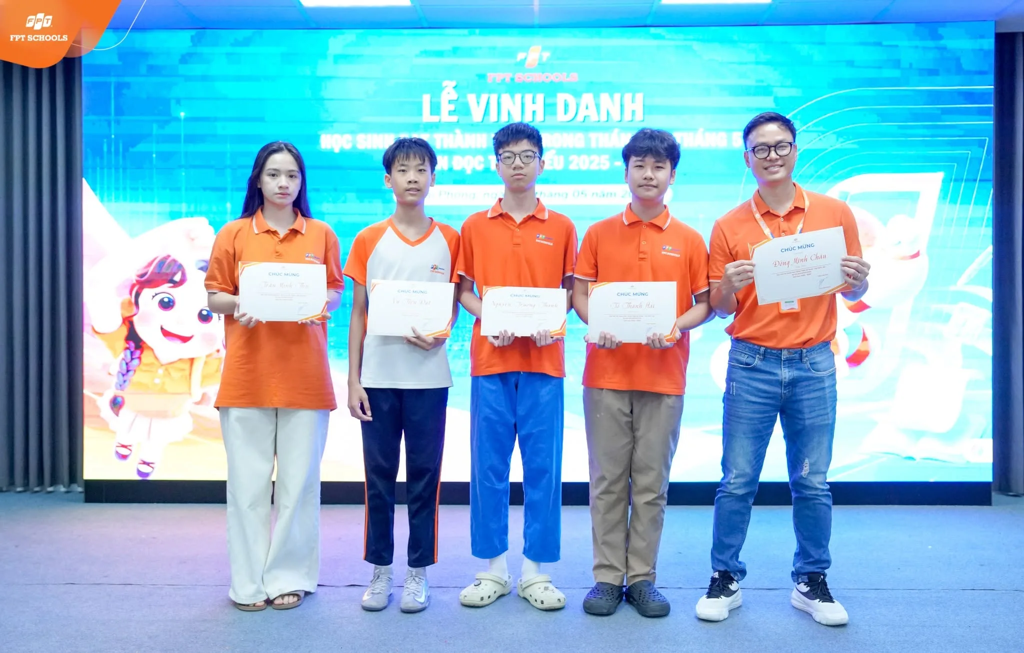 FPT School Hải Phòng vinh danh học sinh đạt thành tích tháng 4 – 5 và Bạn đọc tiêu biểu năm học 2025 – 2026-8
