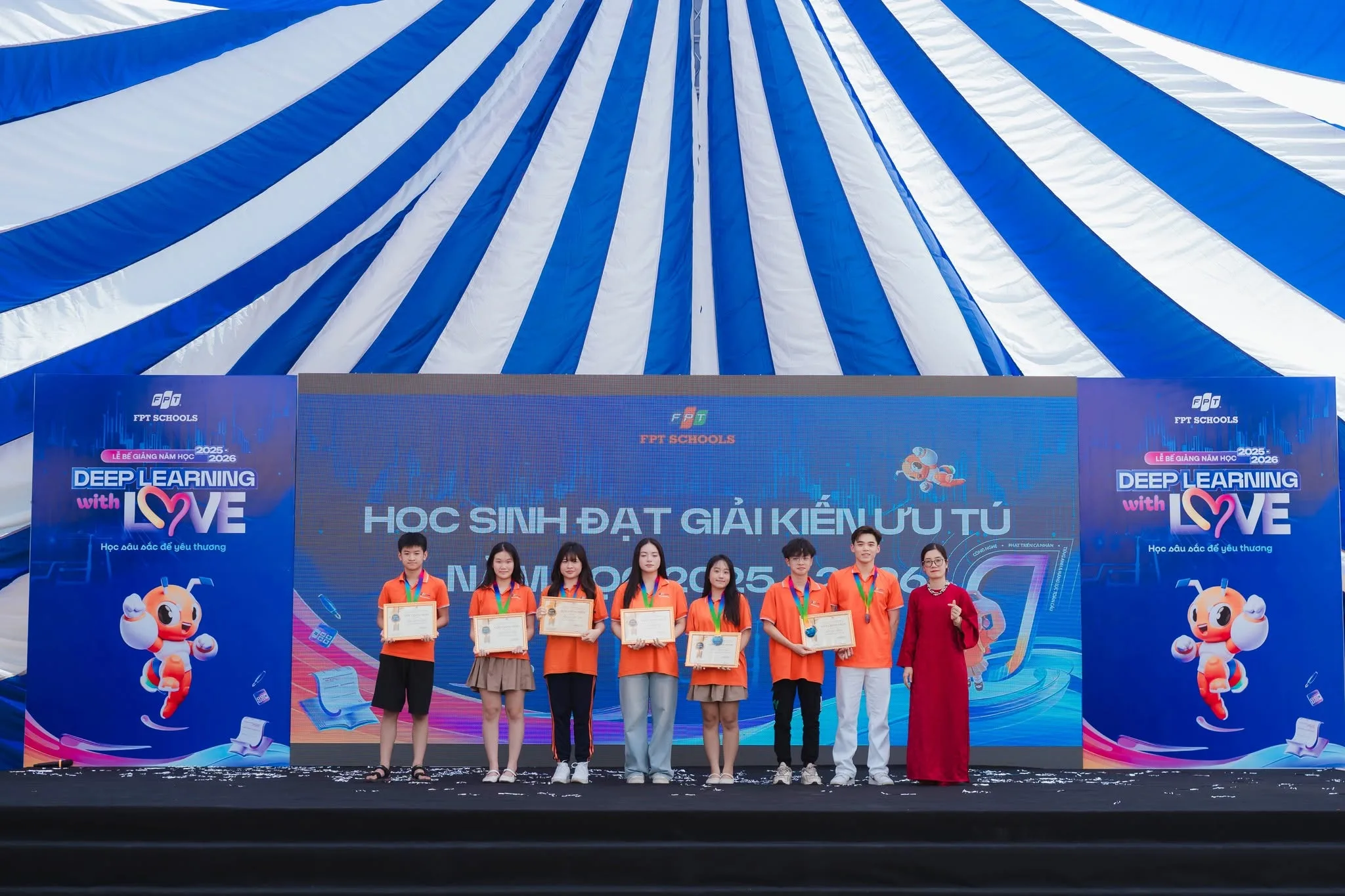 Vinh danh những gương mặt học sinh tiêu biểu năm học 2025-2026 tại FPT School Hà Nam | FPT Schools