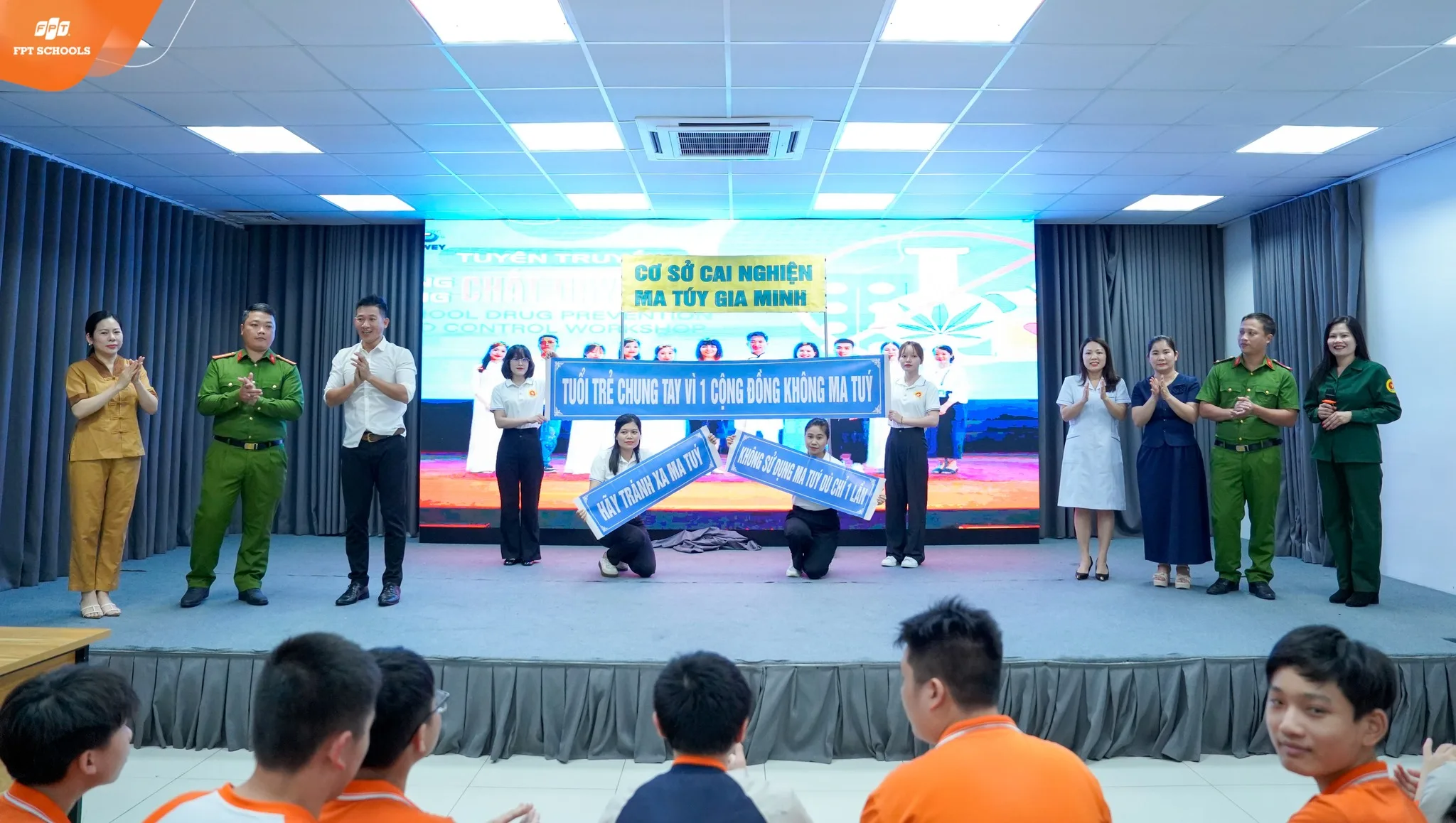 Học sinh FPT School Hải Phòng chung tay nói Không với ma túy học đường - FPT Education Học sinh FPT School Hải Phòng nói Không với ma túy học đường
