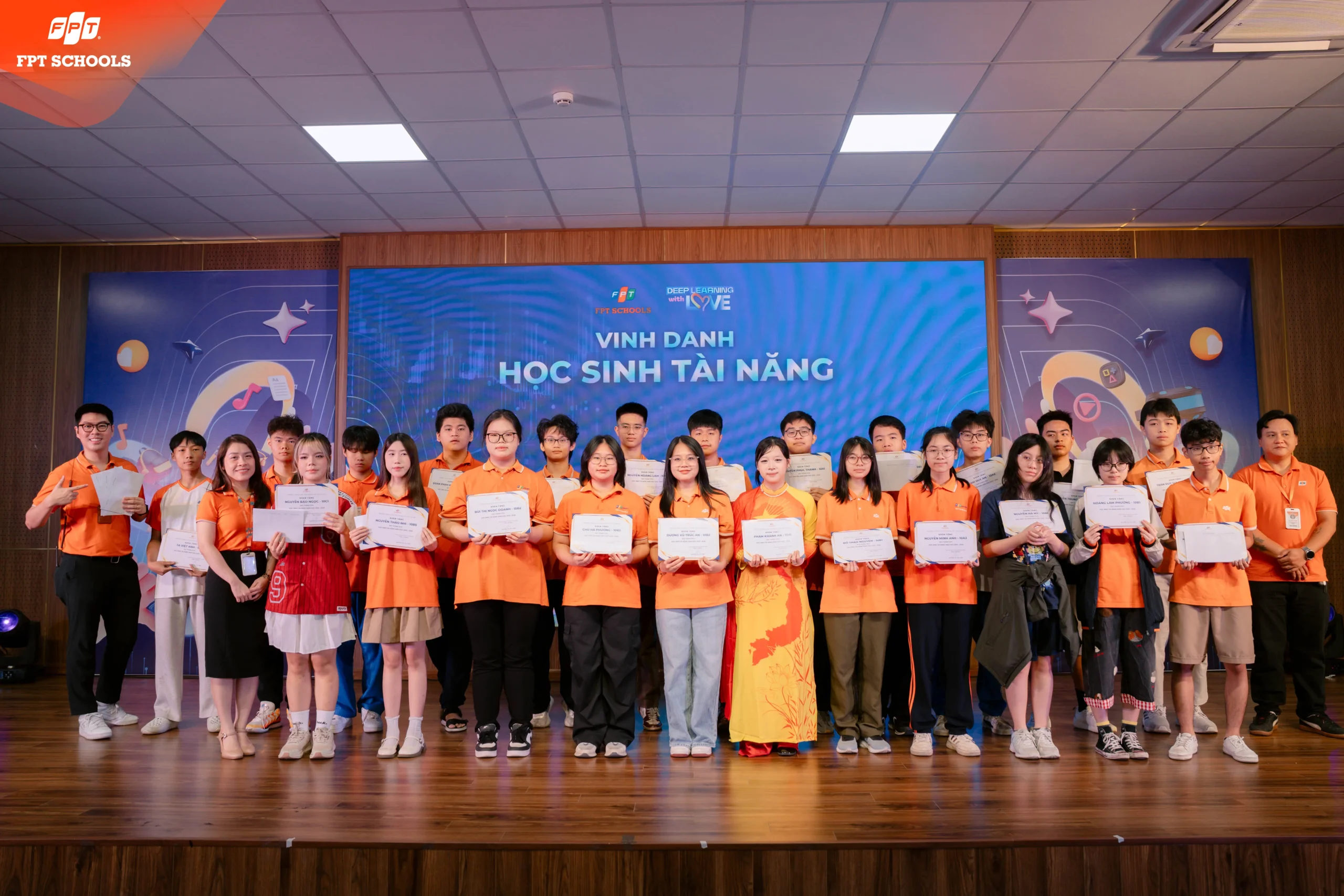 Lễ Bế giảng năm học 2025 – 2026: Dấu mốc khép lại một hành trình đáng nhớ | FPT Schools