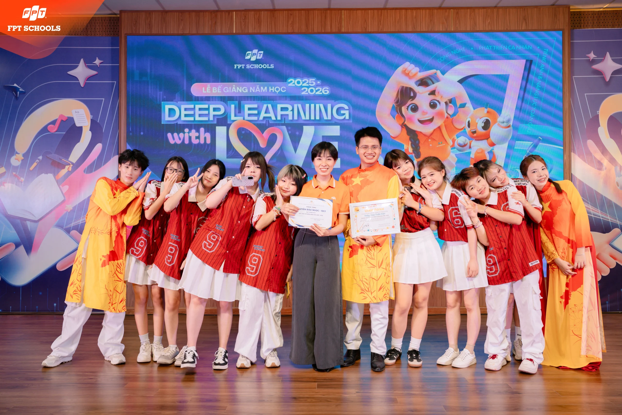 Lễ Bế giảng năm học 2025 – 2026: Dấu mốc khép lại một hành trình đáng nhớ | FPT Schools