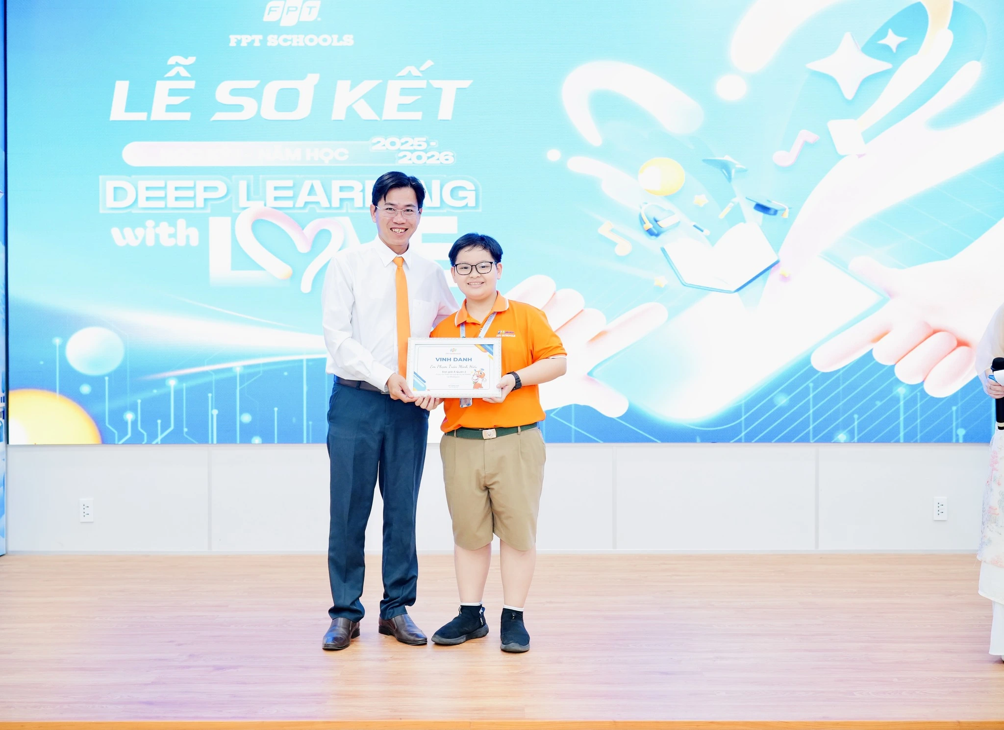 AI có thể nhận diện một thế võ, nhưng sự tiến bộ của học sinh không được đo bằng thuật toán - FPT Education AI có thể nhận diện một thế võ, nhưng sự tiến bộ của học sinh không được đo bằng thuật toán | FPT Schools