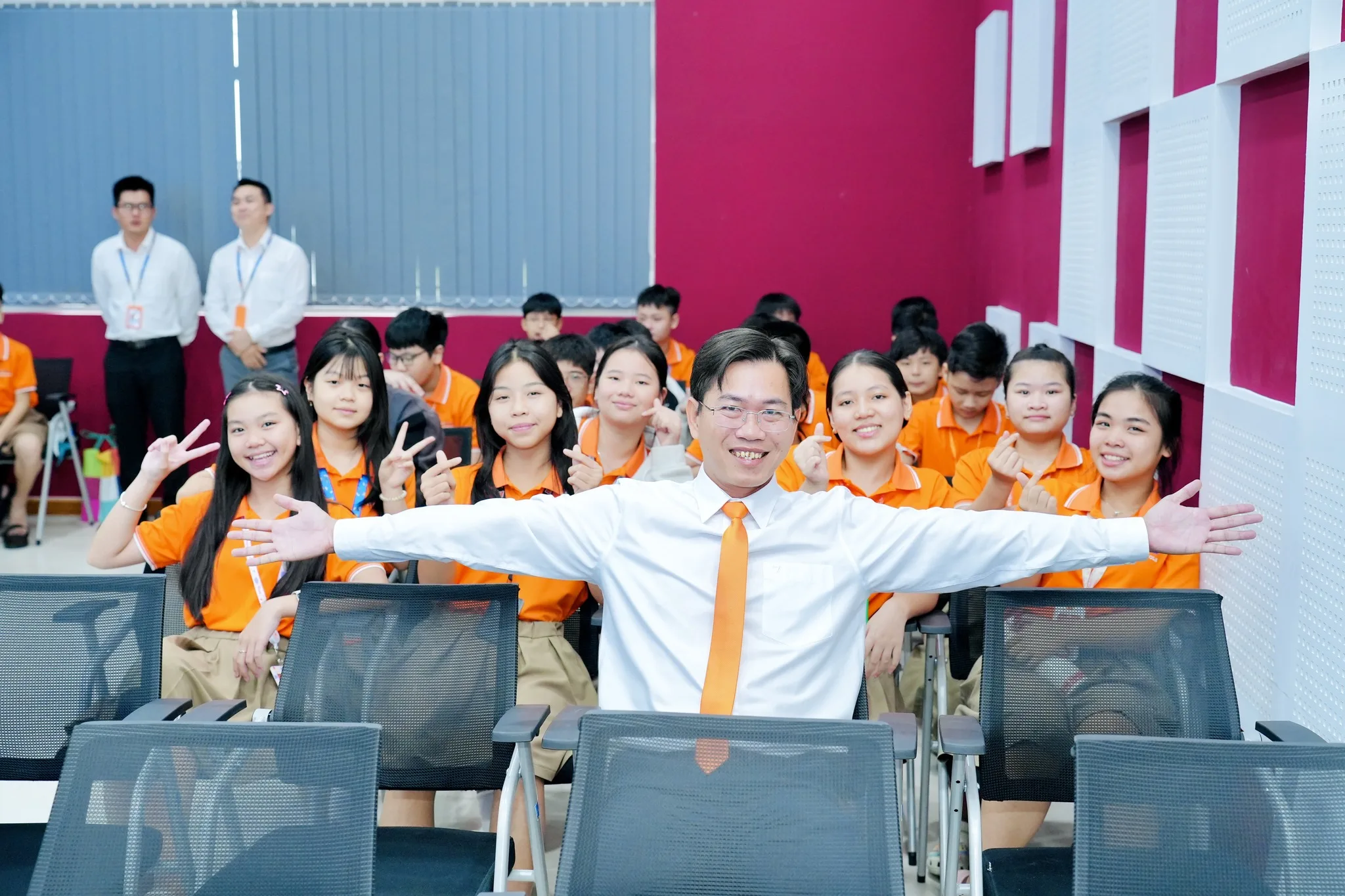 AI có thể nhận diện một thế võ, nhưng sự tiến bộ của học sinh không được đo bằng thuật toán - FPT Education AI có thể nhận diện một thế võ, nhưng sự tiến bộ của học sinh không được đo bằng thuật toán | FPT Schools