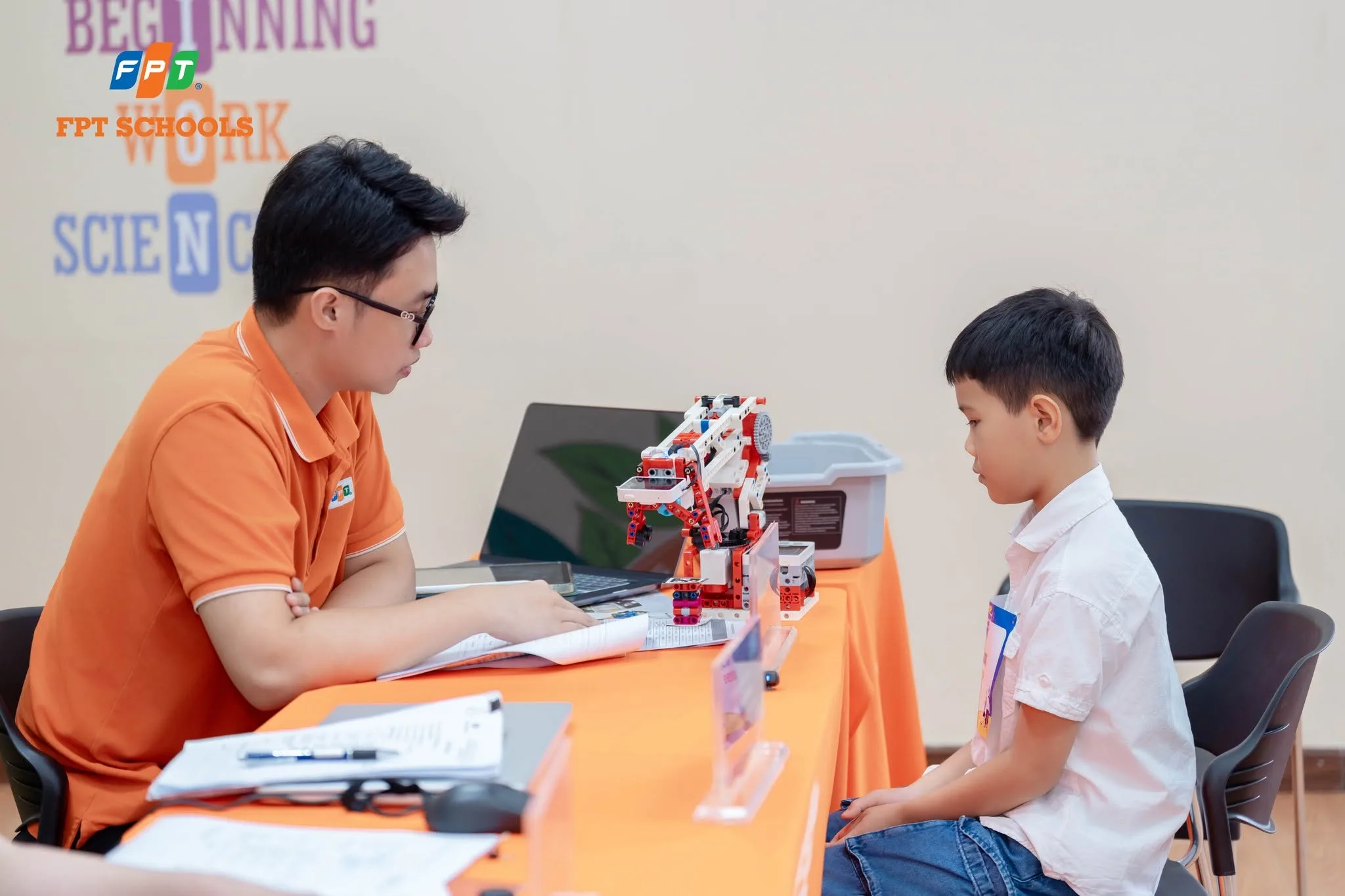 FSchools – Hành trình tỏa sáng đợt 3: Nơi những tài năng nhí tự tin khẳng định bản thân - FPT Education Học bổng FSchools - Hành trình toả sáng thu hút nhiều thí sinh tham gia