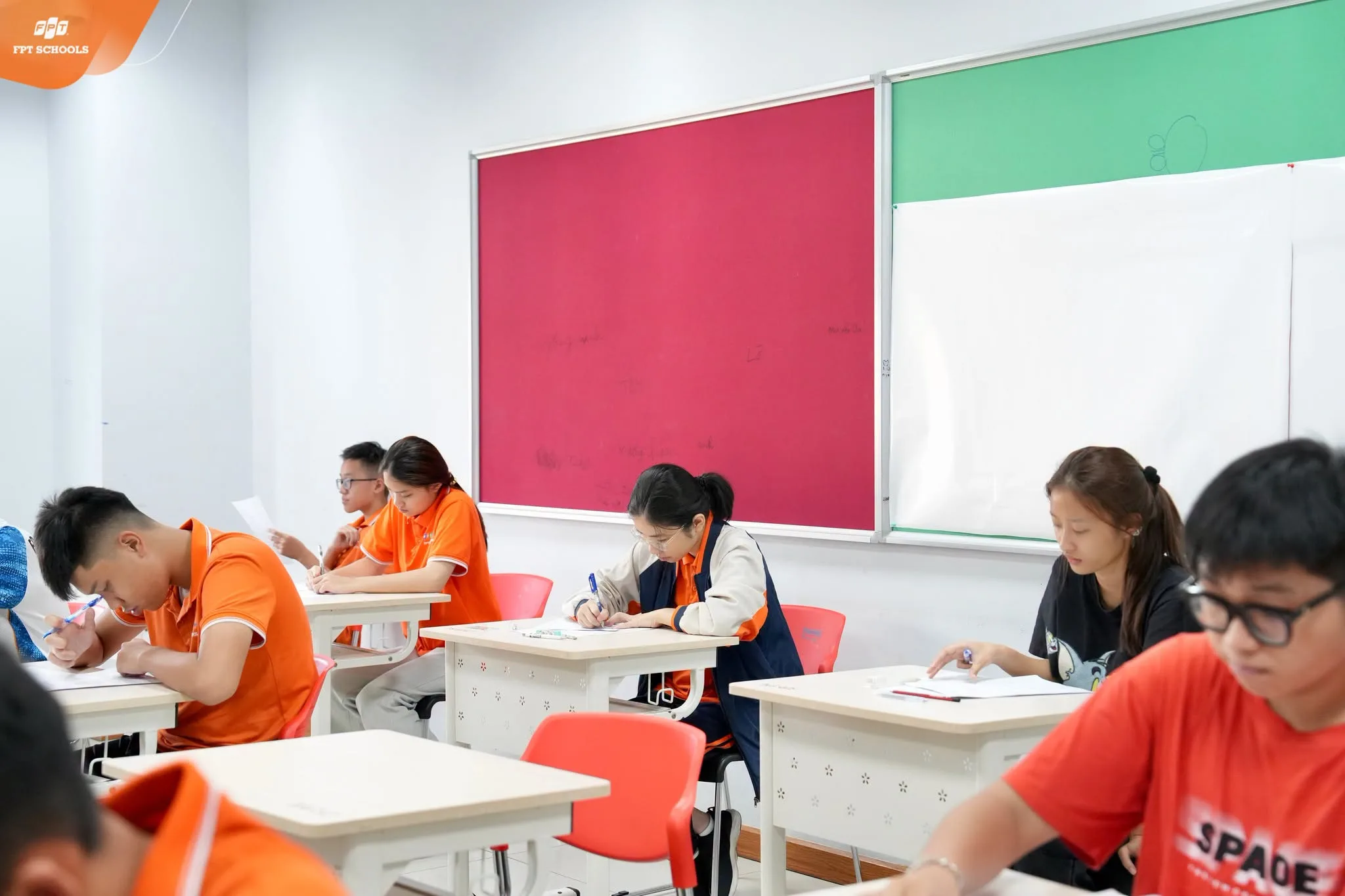Học sinh FPT School Hải Phòng tự tin khởi động năm học mới với buổi đánh giá năng lực Tiếng Anh -1