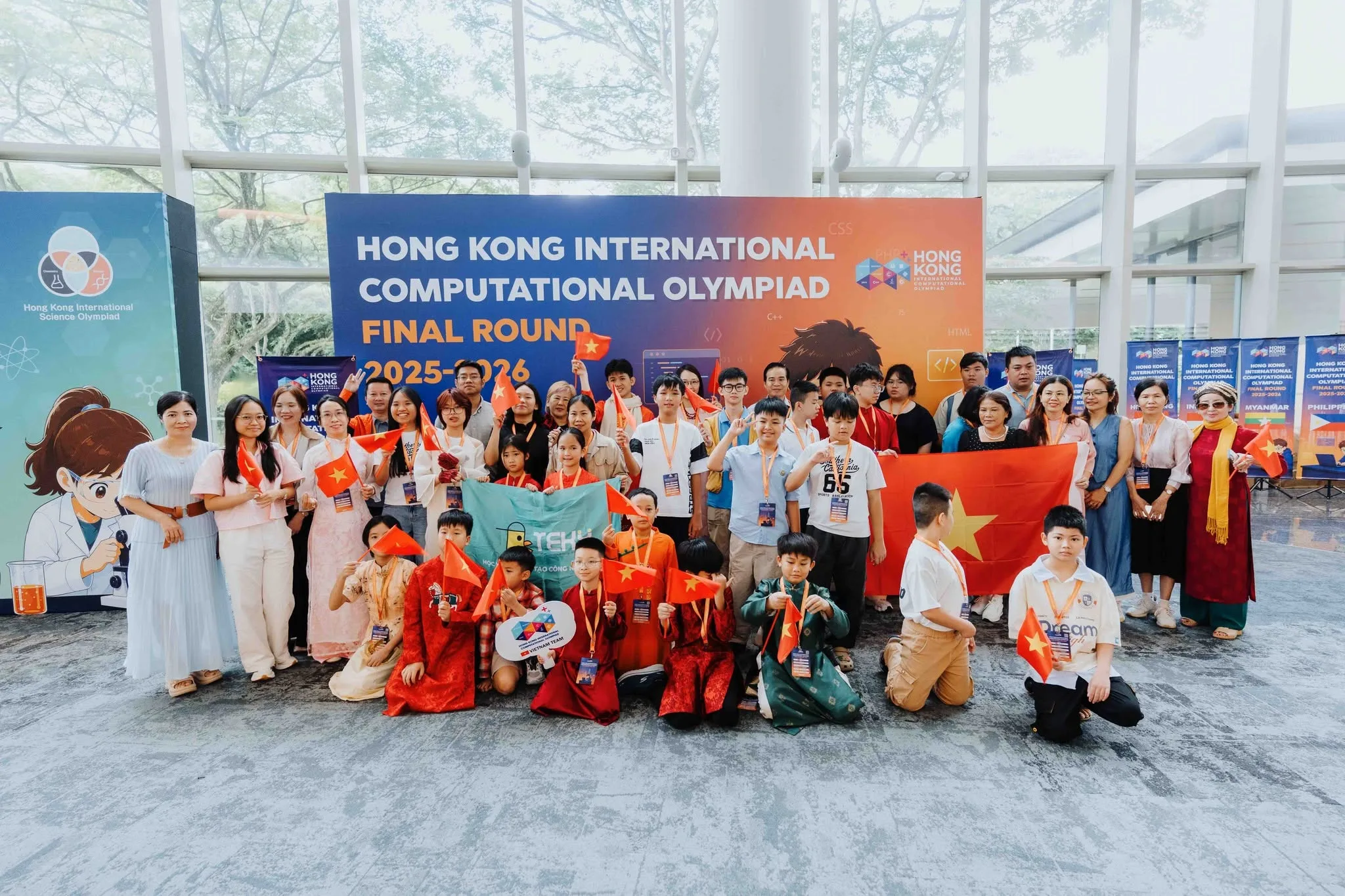 Tỏa sáng trên đấu trường Tin học quốc tế: Học sinh FPT School Bắc Giang đạt Huy chương Bạc HKICO 2026 | FPT Schools