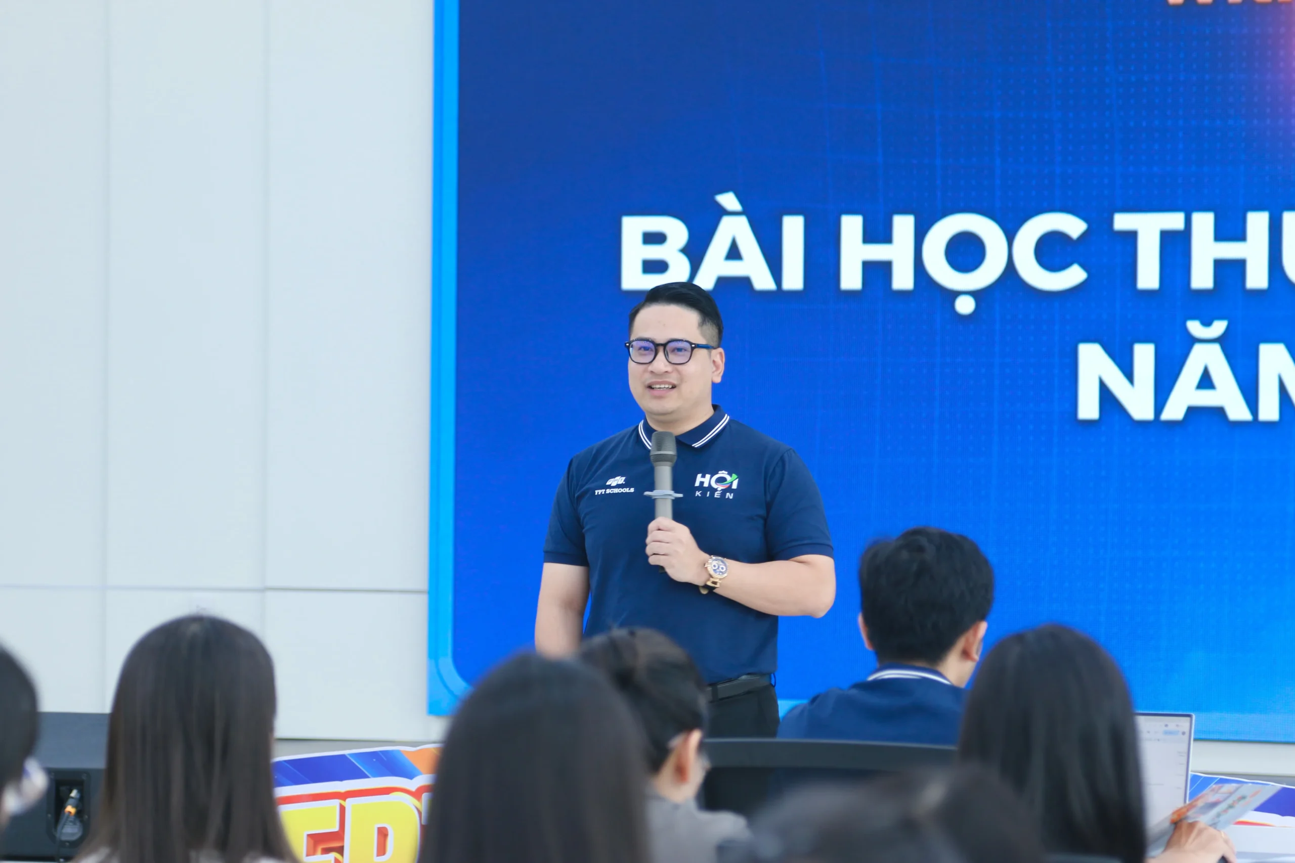 FPT School Vinh tăng tốc chuẩn bị năm học mới với chuỗi đào tạo vận hành dành cho toàn thể cán bộ, giáo viên - FPT Education Nhiều anh chị lãnh đạo trong Khối Phổ thông FPT tham gia buổi đào tạo dành cho CBGV FPT School Vinh.
