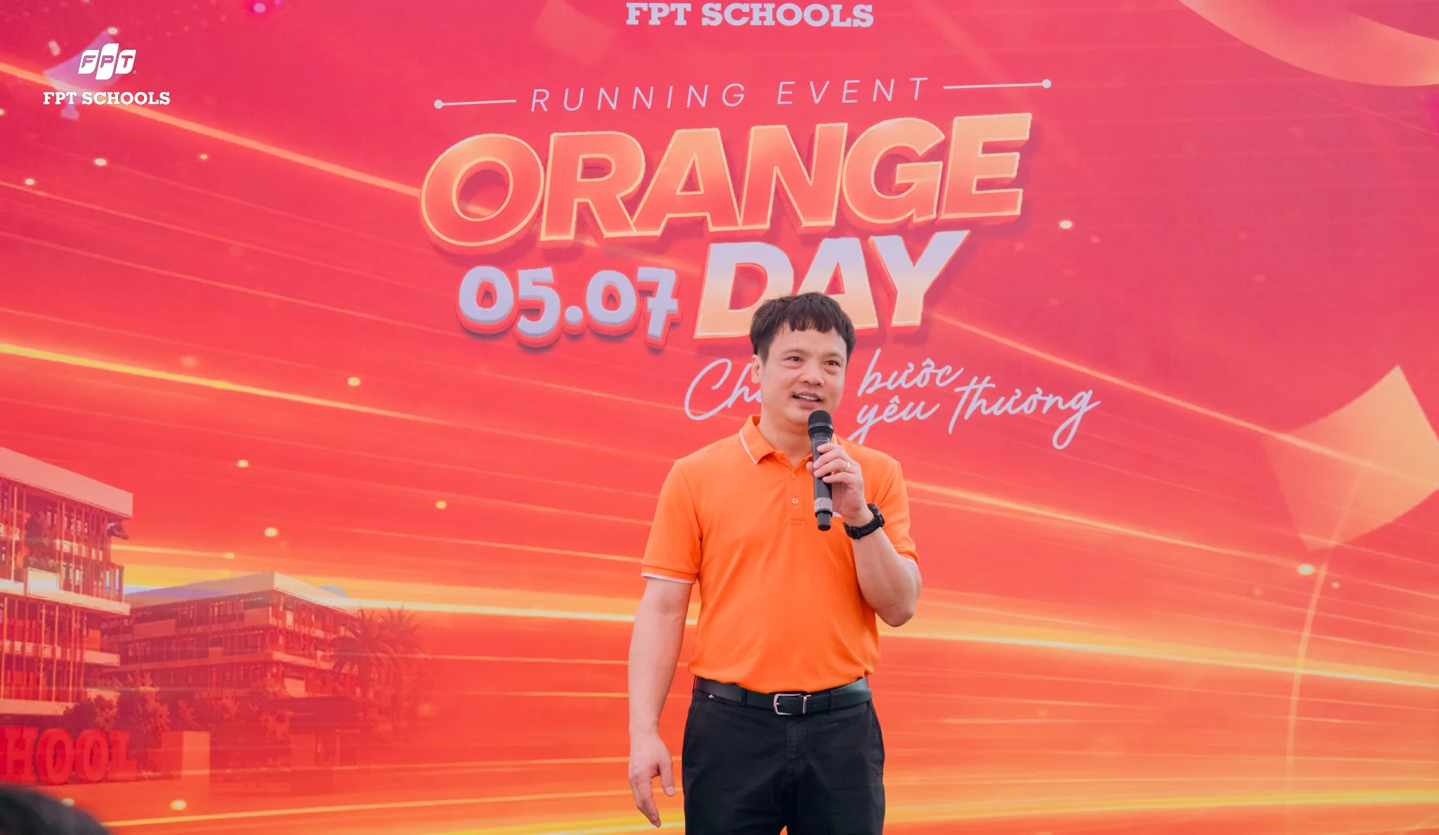 Tổng Giám đốc FPT cùng phụ huynh và học sinh FPT School Millennia tham gia giải chạy Orange Day 2026 | FPT Schools