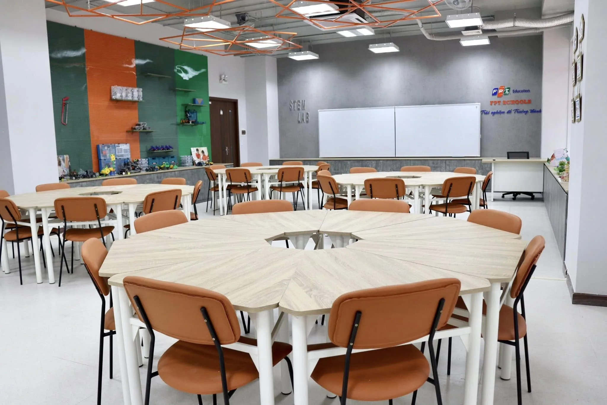 Cơ sở vật chất FPT School Bắc Giang – Không gian học tập hiện đại truyền cảm hứng - FPT Education Cơ sở vật chất FPT School Bắc Giang – Không gian học tập hiện đại truyền cảm hứng | FPT Schools