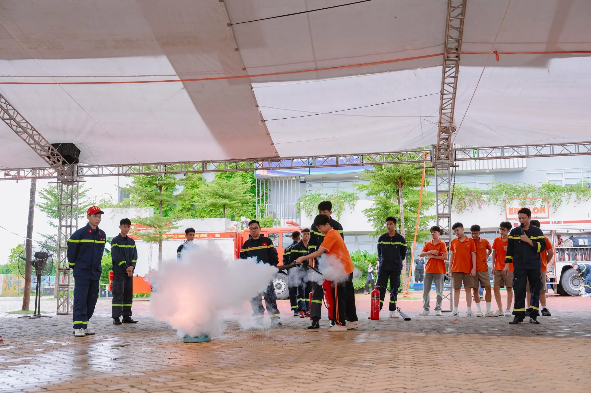 Tập huấn phòng cháy chữa cháy và cứu nạn cứu hộ tại FPT School Hà Nam