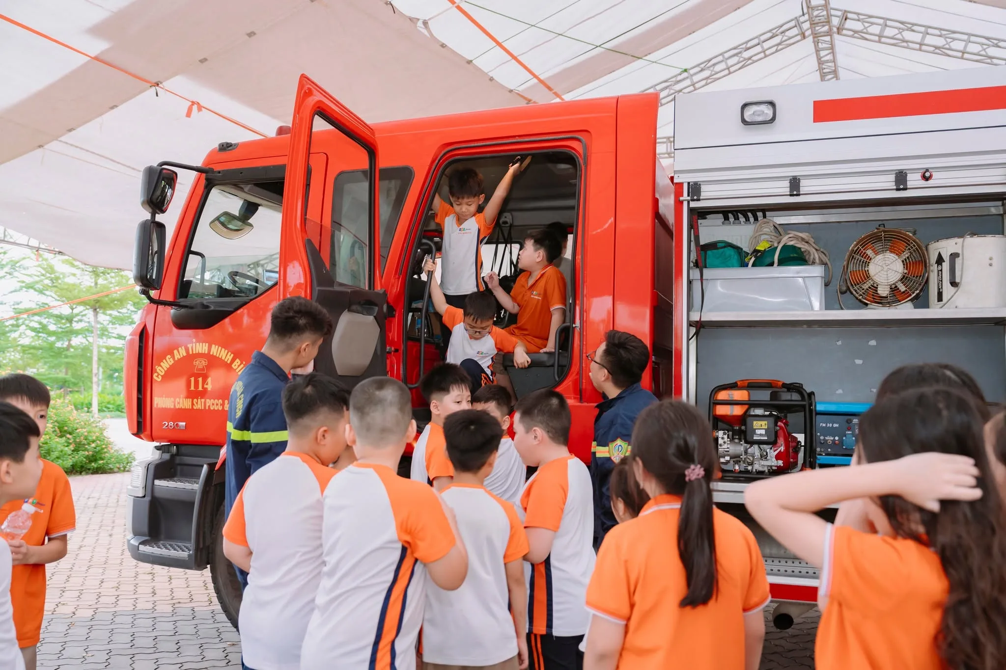 FPT School Hà Nam tổ chức tập huấn Phòng cháy chữa cháy và Cứu hộ cứu nạn năm học 2026-2027 | FPT Schools