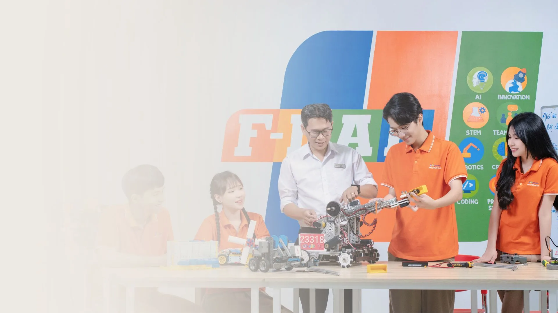 TH | FPT Schools