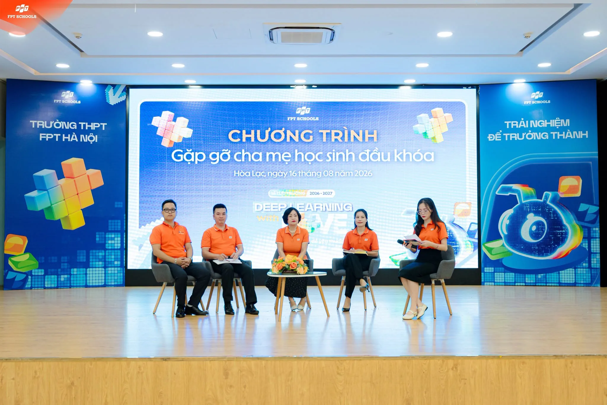 Chương trình giao lưu giữa Nhà trường & Cha mẹ học sinh Khối 10: Đồng hành cùng FSchoolers trên chặng đường mới | FPT Schools