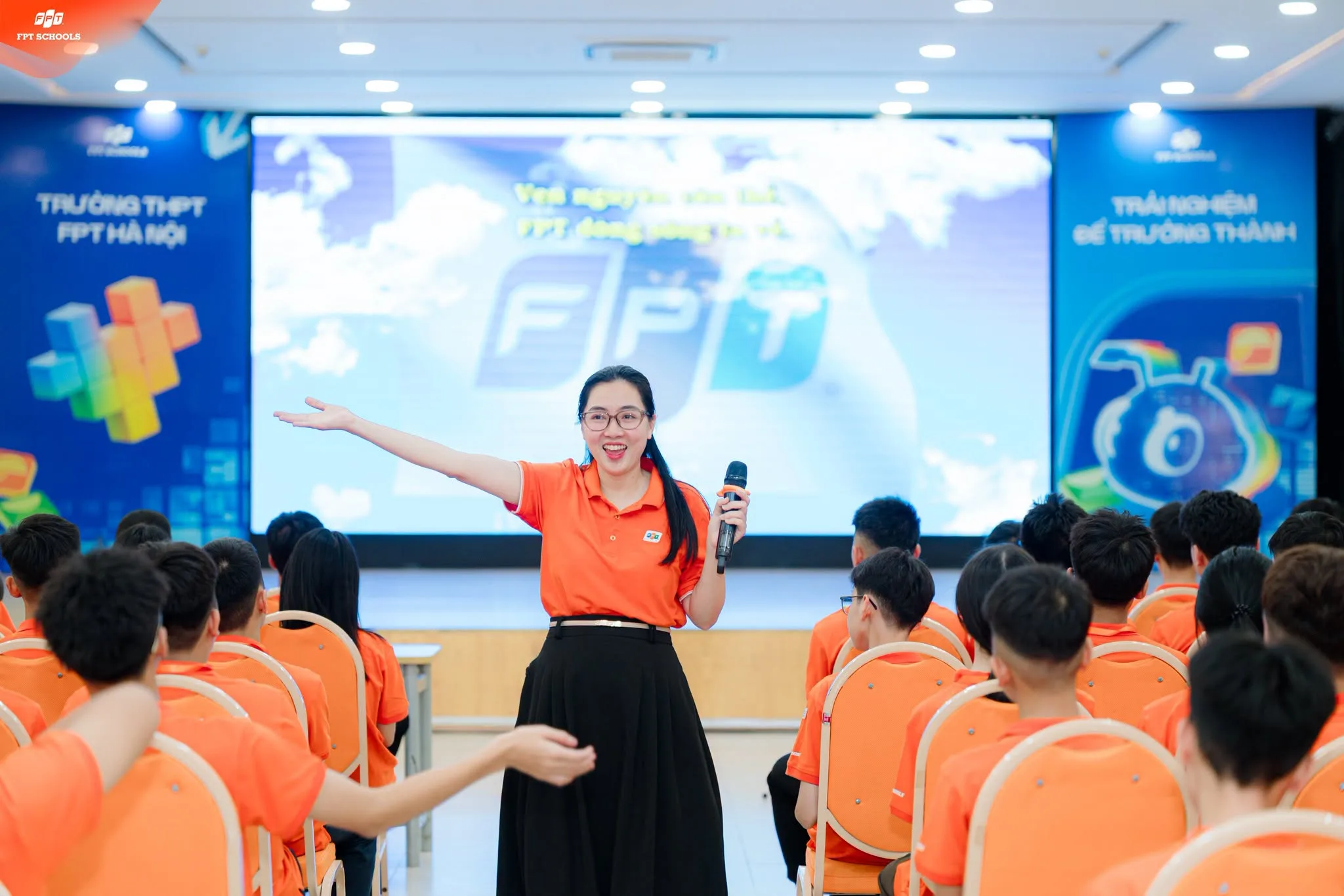 Lễ tựu trường – Dấu mốc đầu tiên của FSchoolers khối 10 tại Trường THPT FPT | FPT Schools