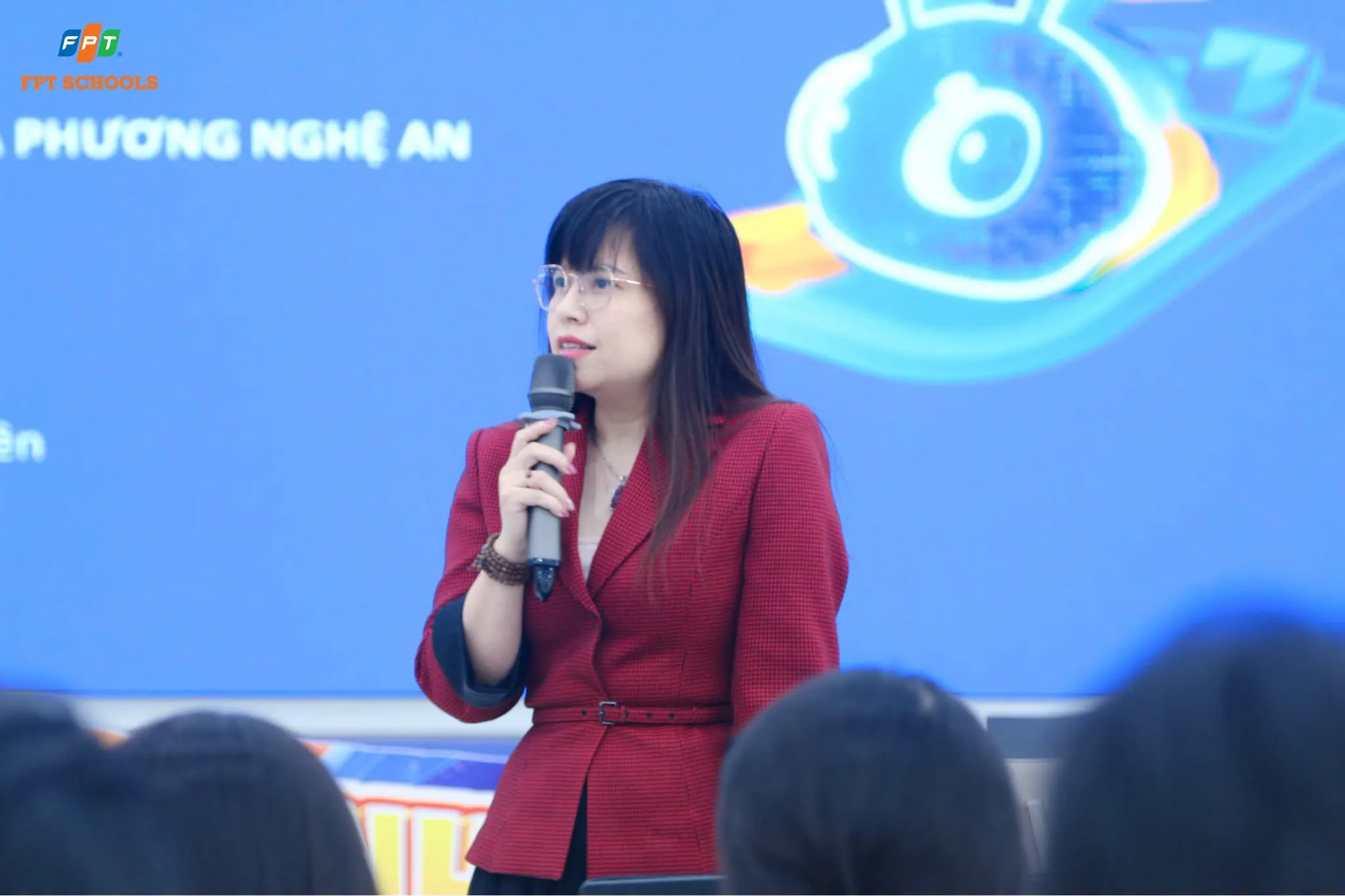 FPT School Vinh lan tỏa văn hóa trường học, kiến tạo niềm tin phụ huynh - FPT Education Cô Hoàng Thị Hiền Lương - Phó Hiệu trưởng FPT School Vinh chia sẻ tại chương trình.