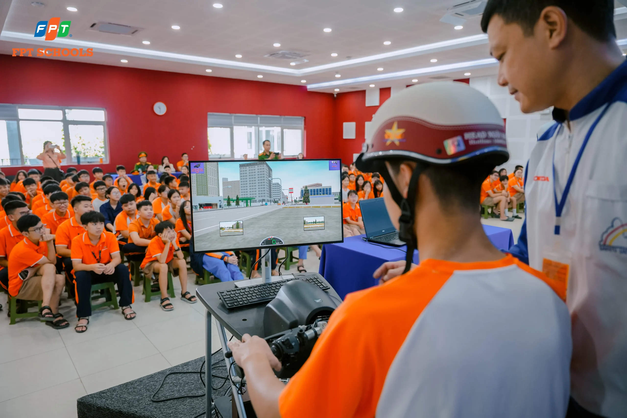 Học sinh bao nhiêu tuổi thì được đi xe điện? Những lưu ý mà cha mẹ nên biết - FPT Education Học sinh bao nhiêu tuổi thì được đi xe điện? Những lưu ý mà cha mẹ nên biết | FPT Schools