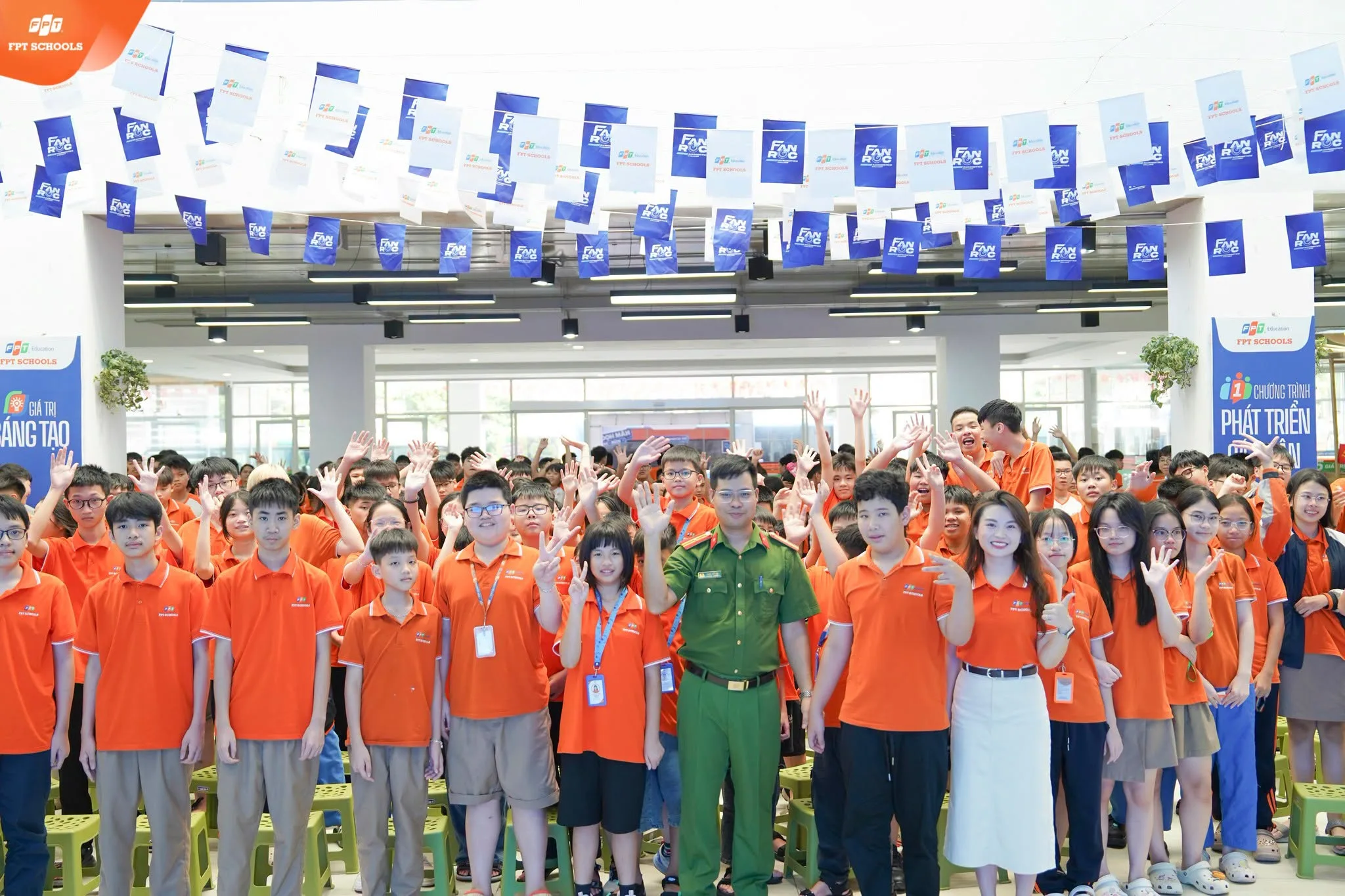 An toàn xe tuyến cho học sinh FPT School Hải Phòng