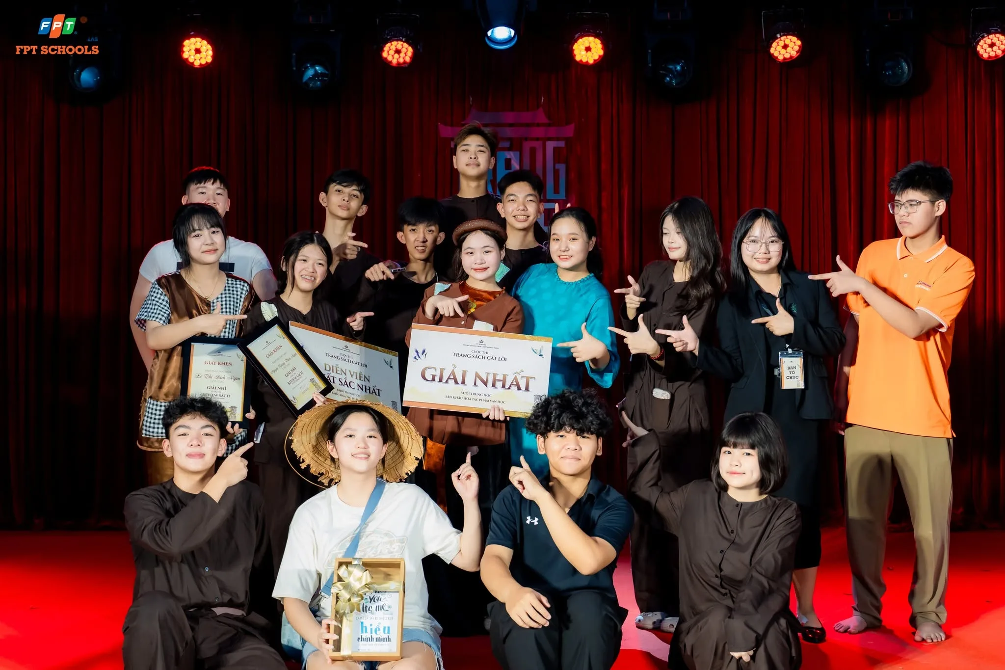 Câu lạc bộ trong trường học và cách chọn phù hợp | FPT Schools