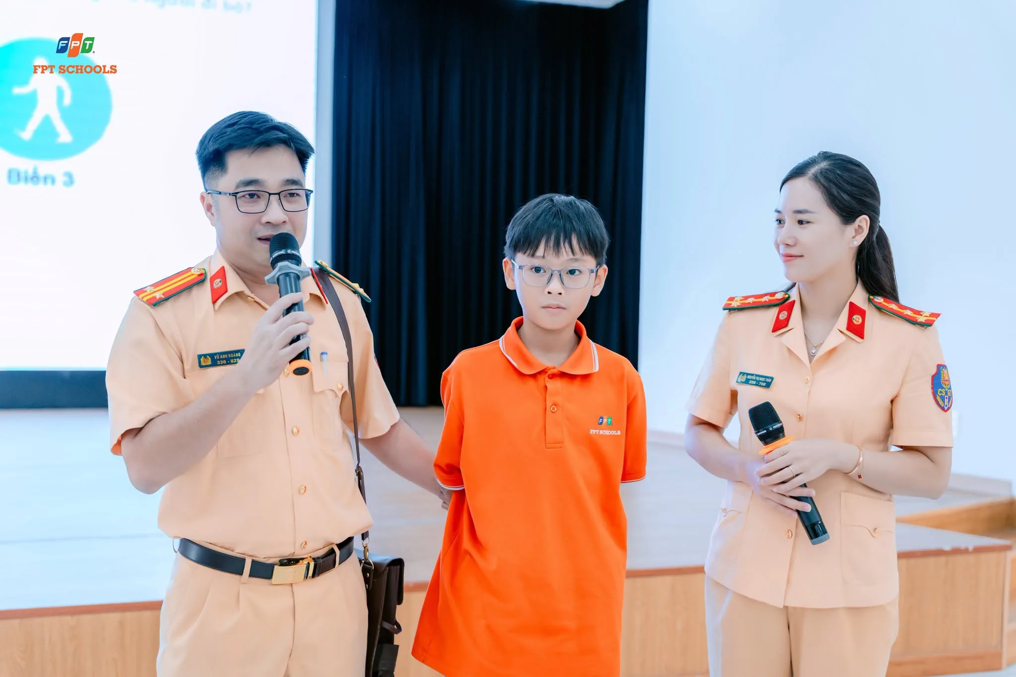 bắt nạt học đường