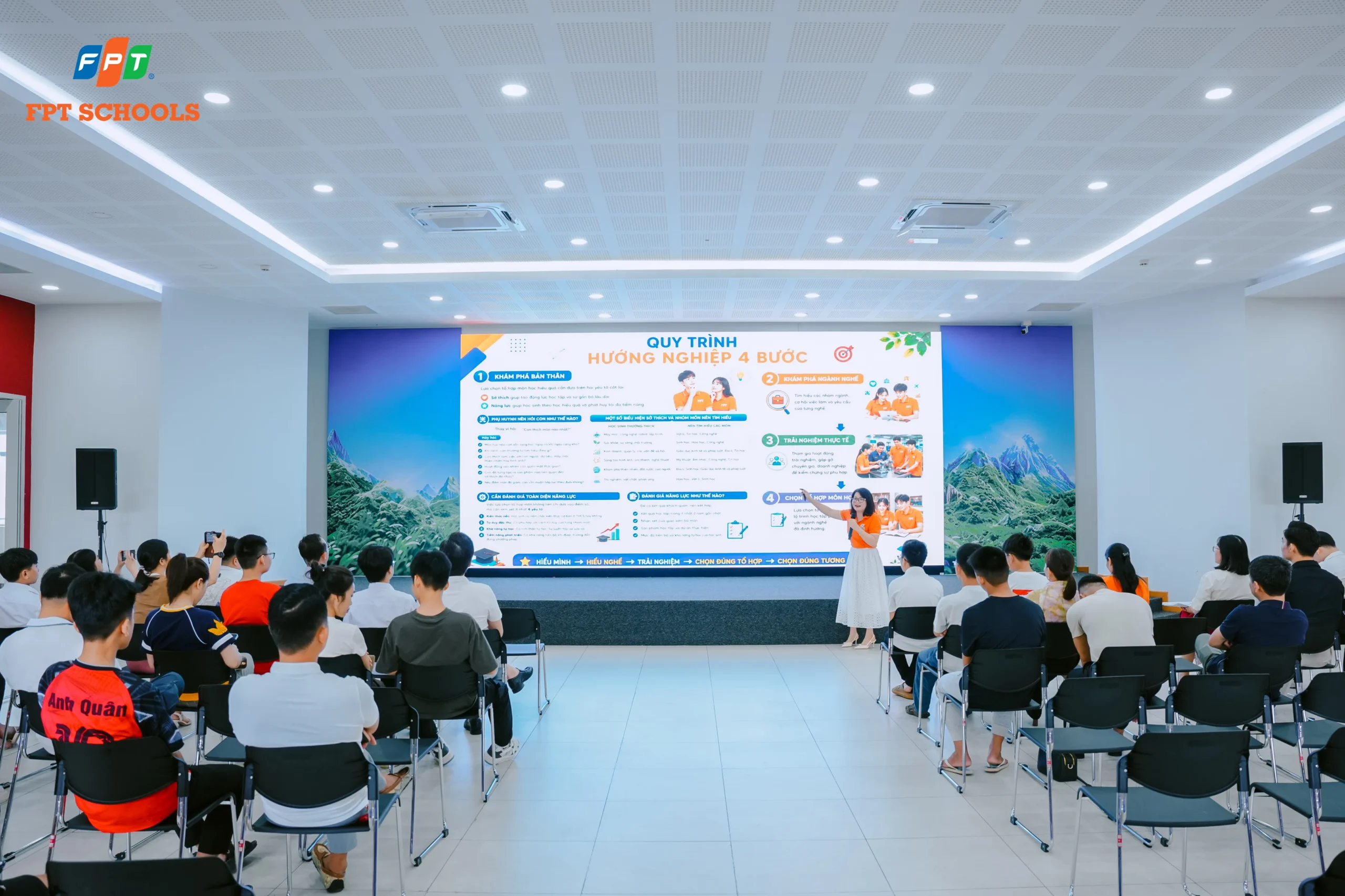 FPT School Thanh Hóa tổ chức Talkshow “Định hướng học tập & Lựa chọn tổ hợp môn” | FPT Schools