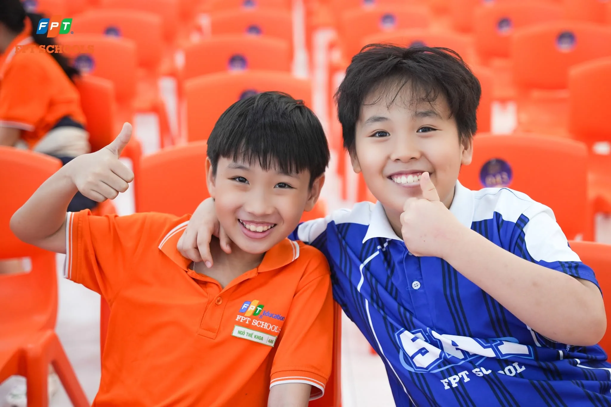 Cách dạy con biết chia sẻ theo từng độ tuổi - FPT Education Cách dạy con biết chia sẻ theo từng độ tuổi | FPT Schools