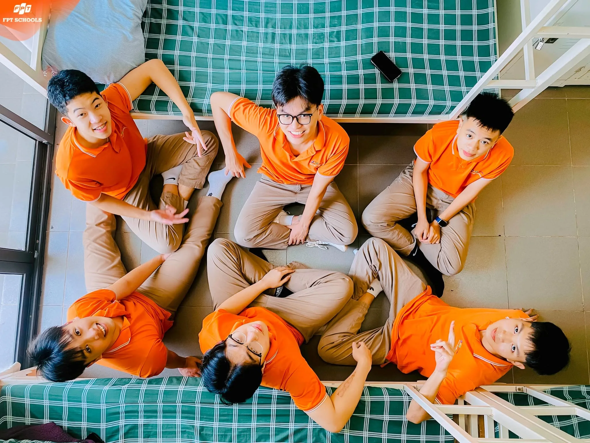 Giờ giấc sinh hoạt nội trú