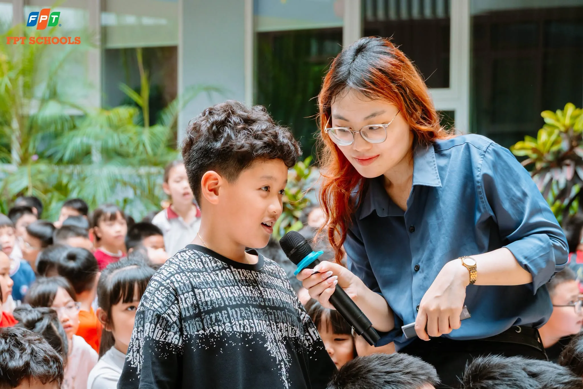 Cô Hoàng Thùy Dương – Chuyên viên tâm lý đến từ Trung tâm tâm lý Happy Life tại chương trình chuyên đề kỹ năng sống “Kết nối tích cực”