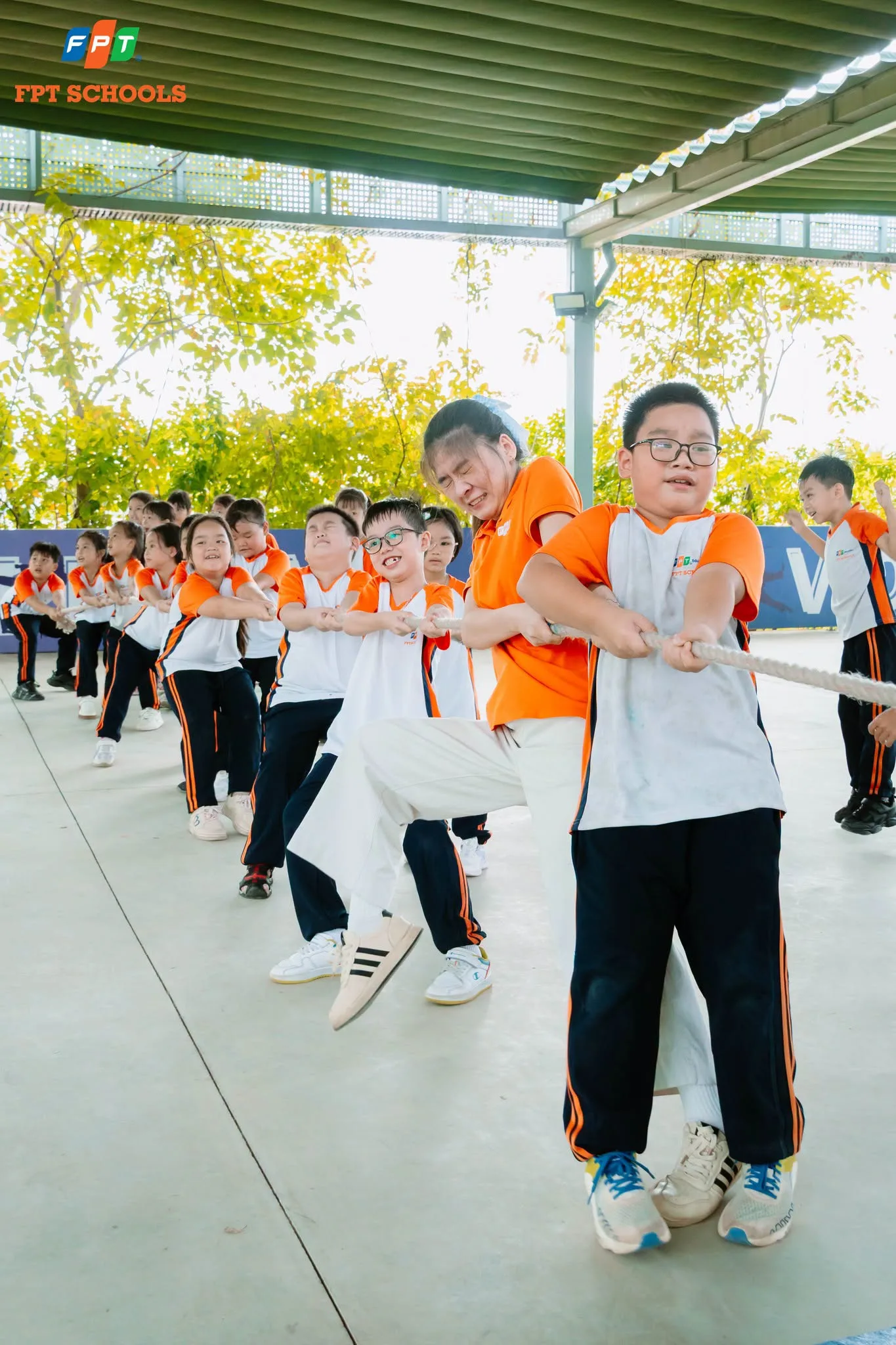 HANALYMPIC 2026: Bùng nổ sức mạnh và tinh thần đồng đội tại nội dung Kéo co - FPT Education HANALYMPIC 2026: Bùng nổ sức mạnh và tinh thần đồng đội tại nội dung Kéo co | FPT Schools