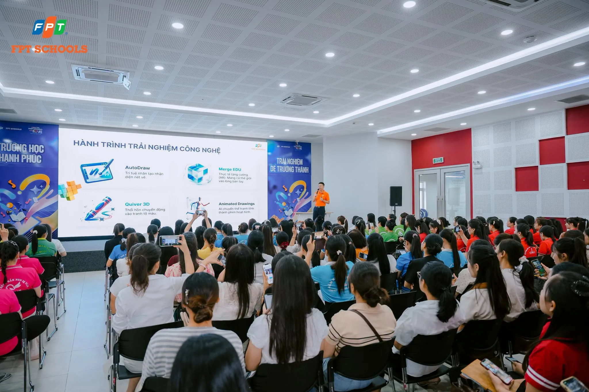 FPT School Thanh Hoá tổ chức tập huấn và chia sẻ cách ứng dụng AI trong giáo dục