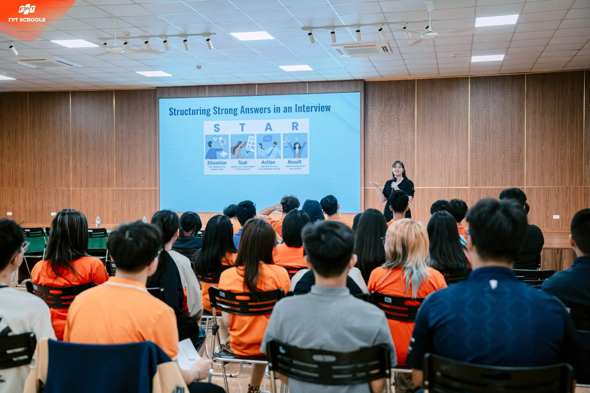 Thế mạnh Tiếng Anh và Năng lực toàn cầu tại Trường THPT FPT Tây Hà Nội | FPT Schools