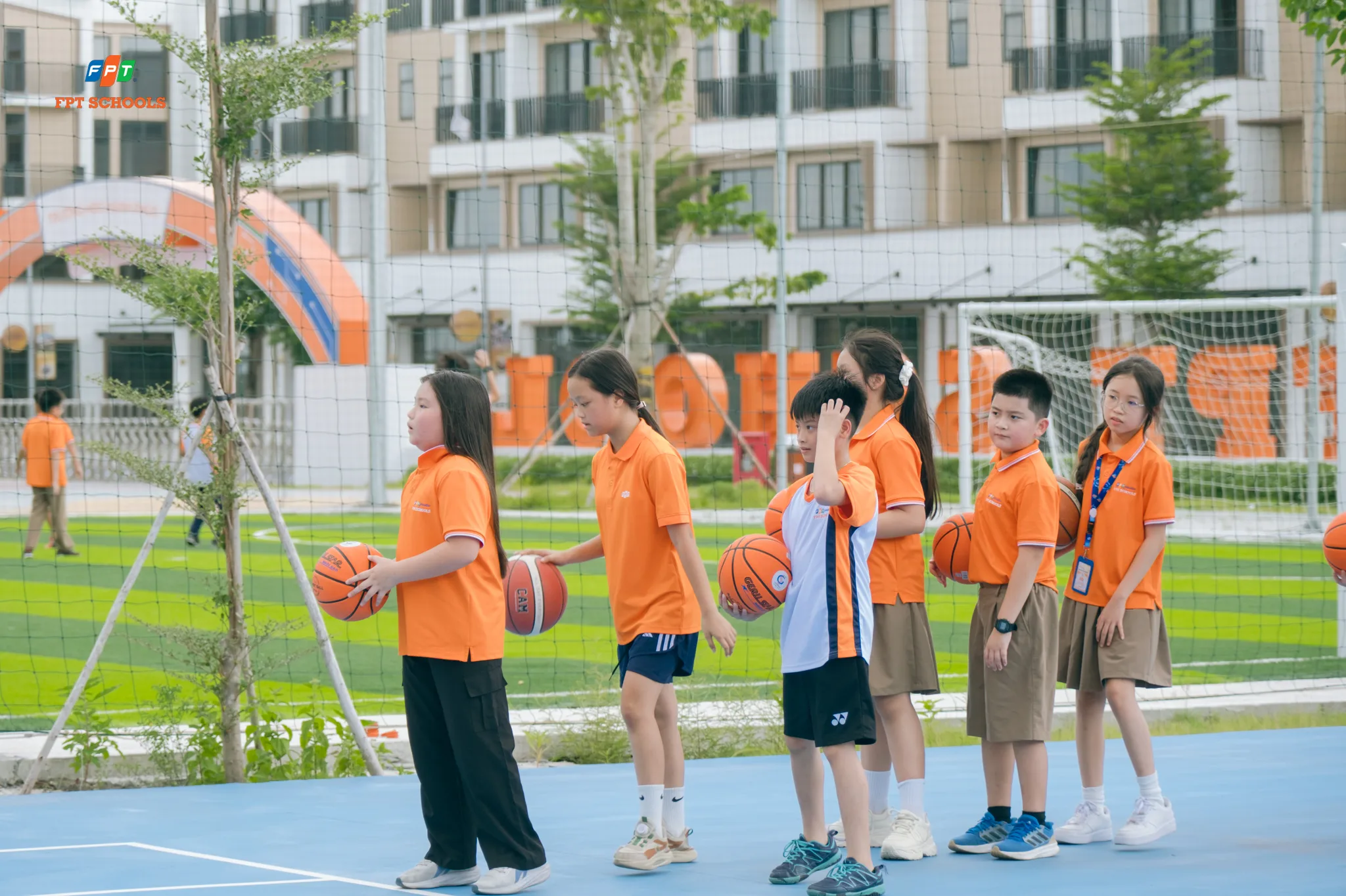 Câu lạc bộ FPT School Millennia-2