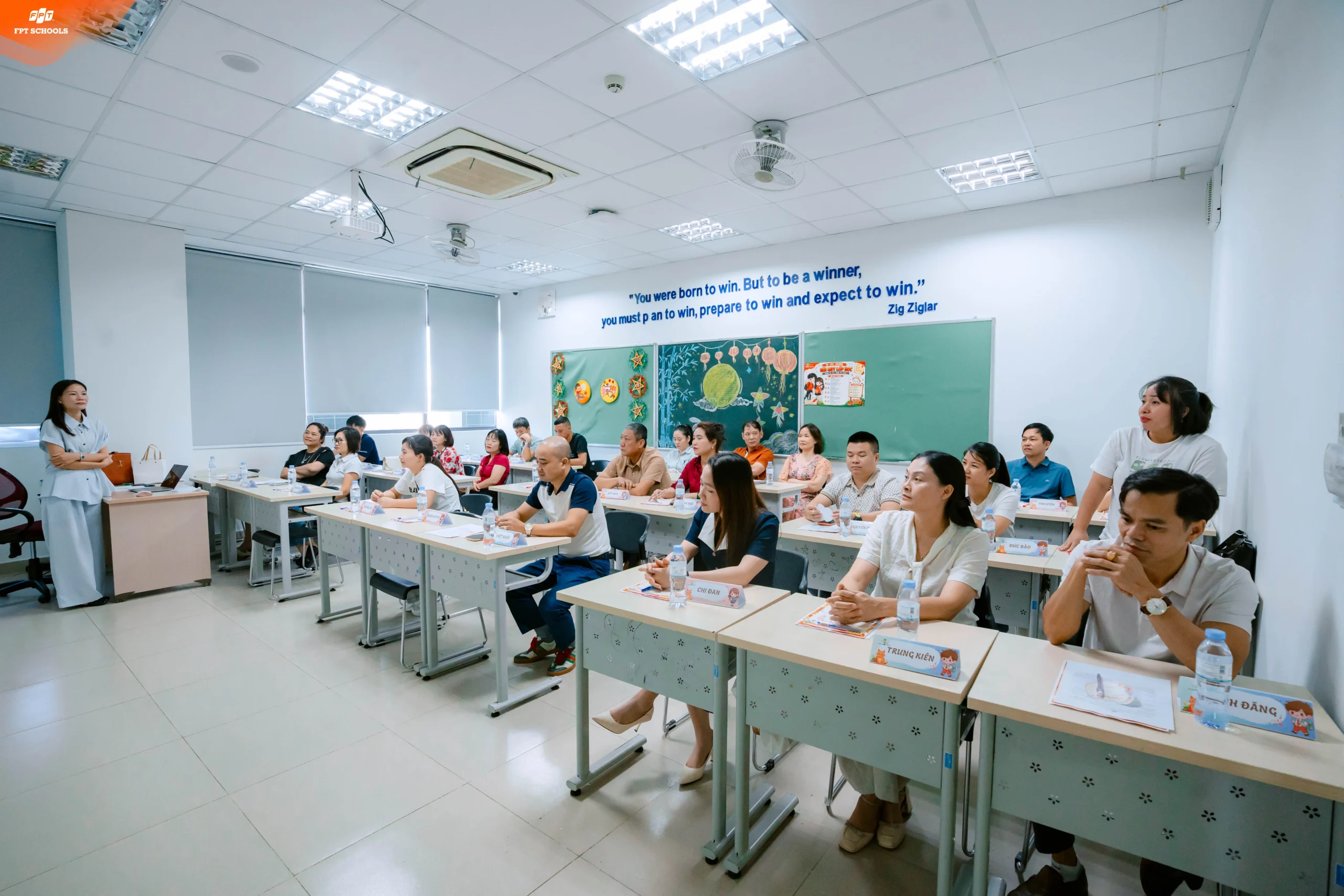 BUỔI HỌP PHỤ HUYNH ĐẦU NĂM: KHỞI ĐẦU CHO MỘT NĂM HỌC GẮN KẾT GIỮA GIA ĐÌNH VÀ NHÀ TRƯỜNG | FPT Schools